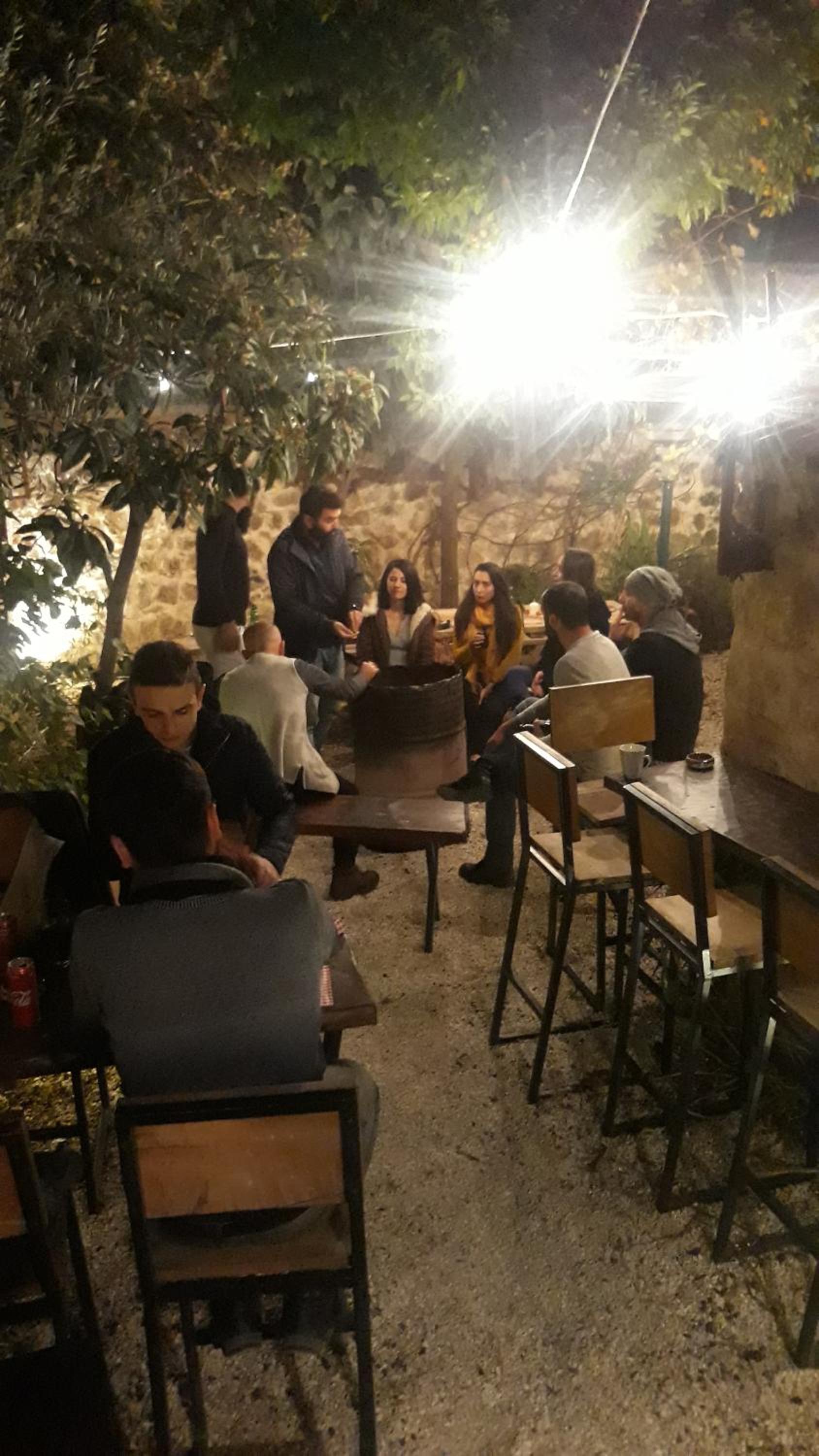 Kuyu Beergarden Hostel