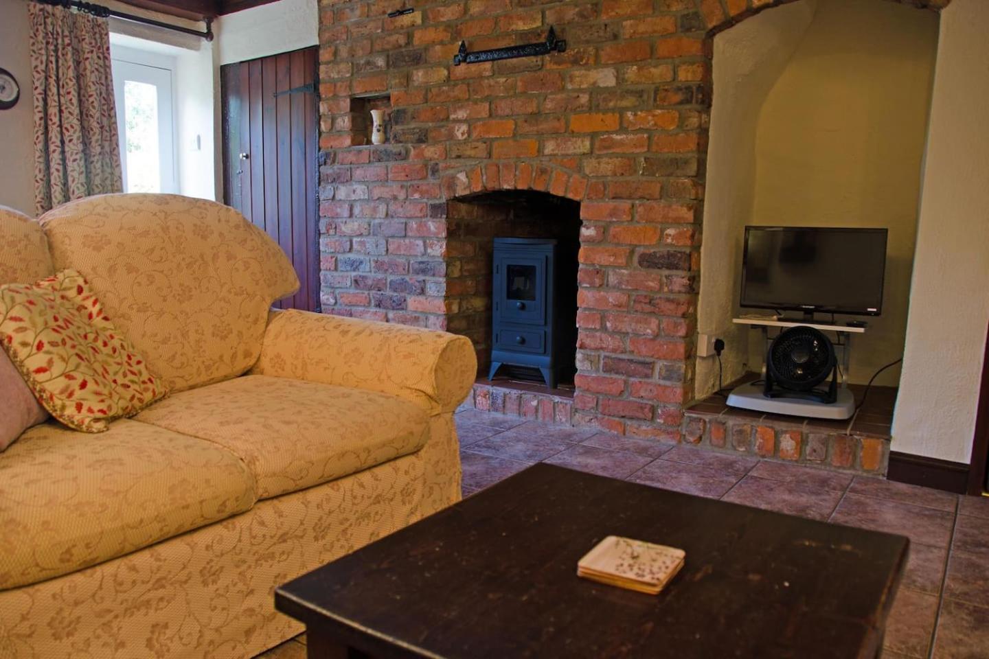 2 Hope Cottage view 2