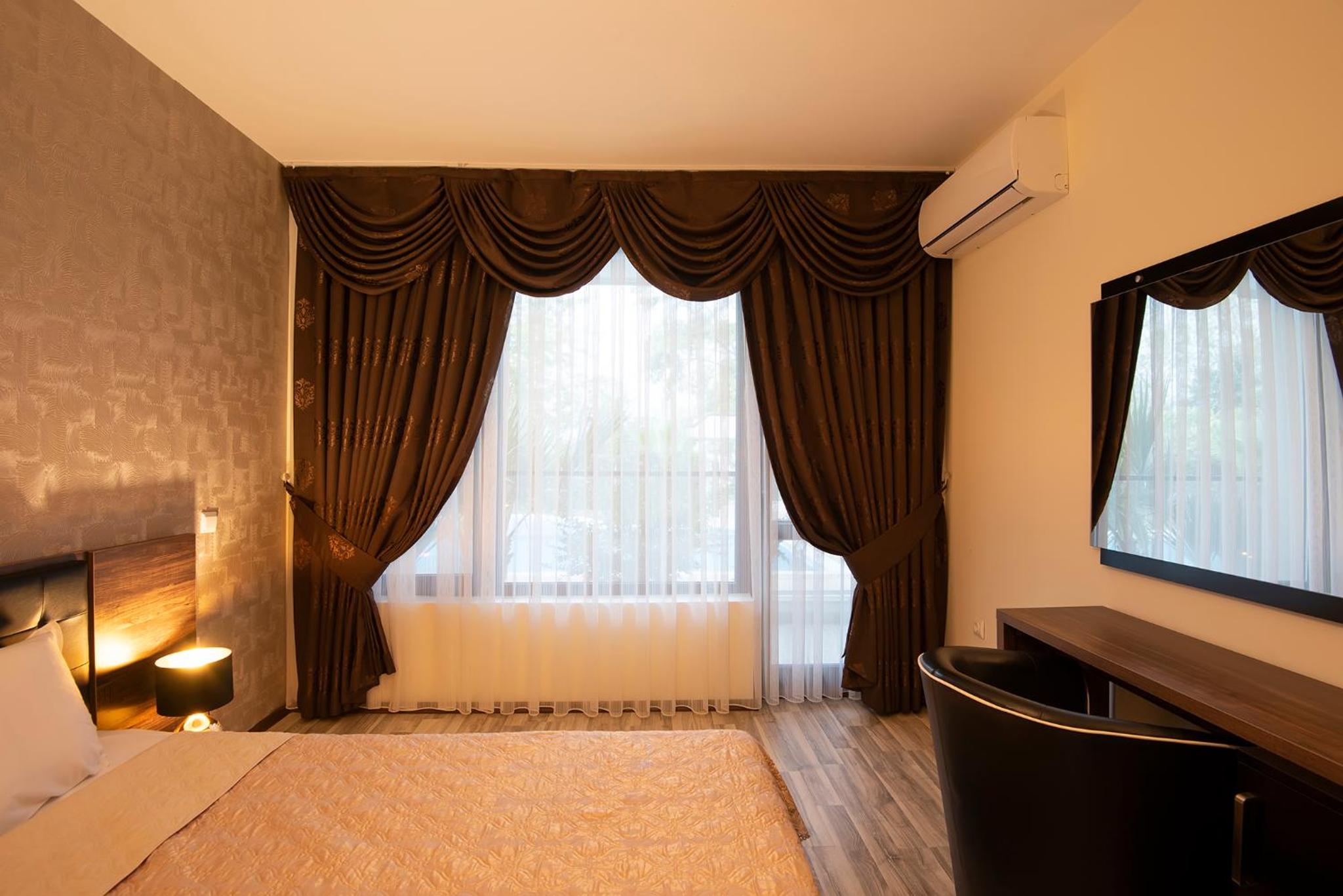 Green Paradise Deluxe Apartments