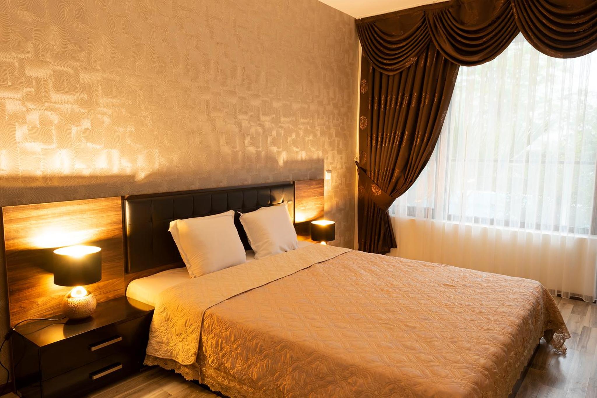 Green Paradise Deluxe Apartments