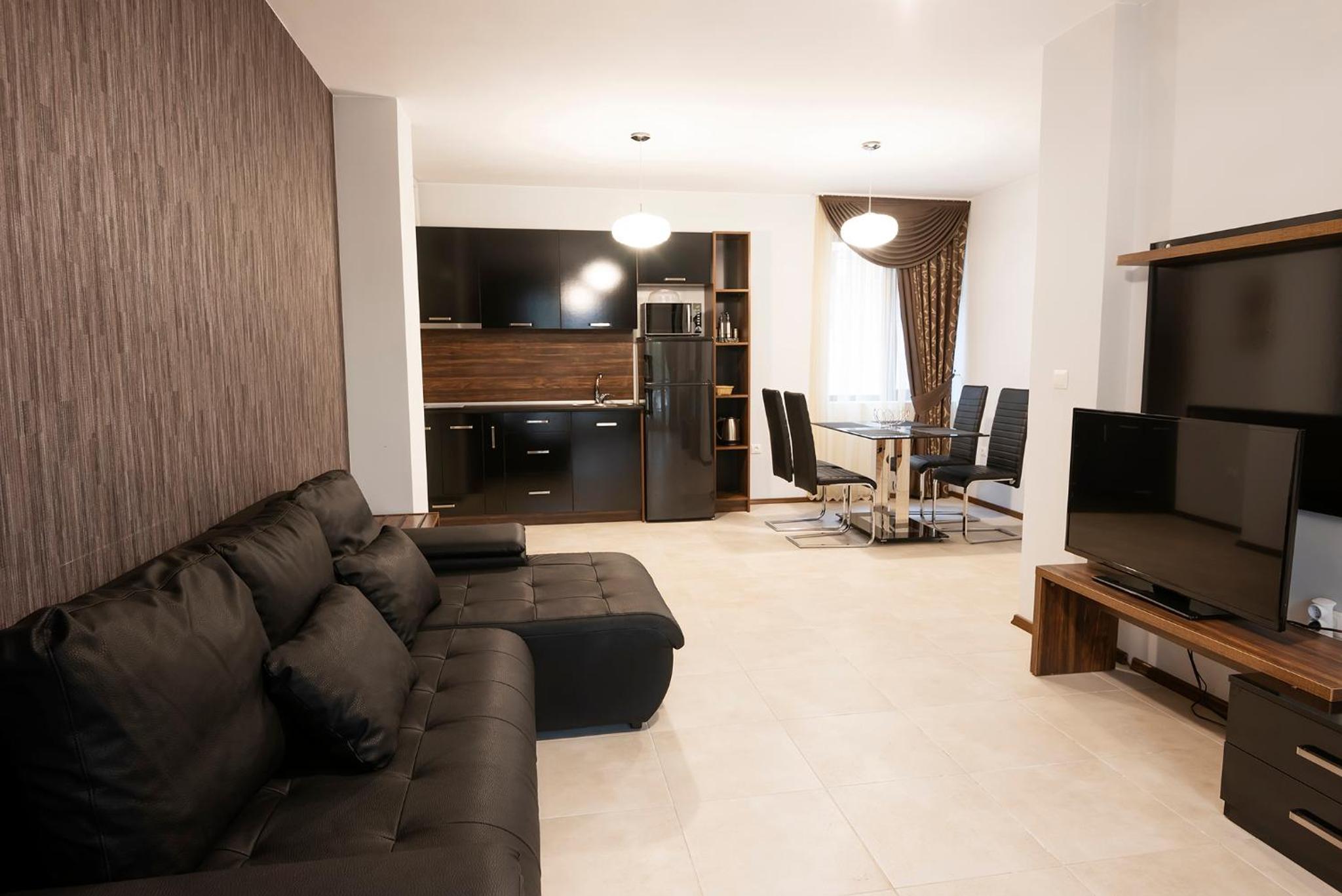 Green Paradise Deluxe Apartments