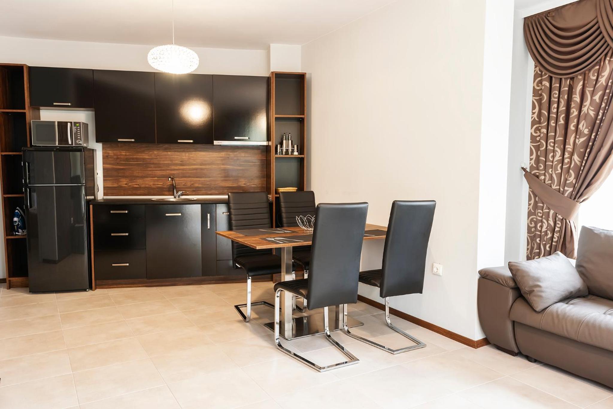 Green Paradise Deluxe Apartments