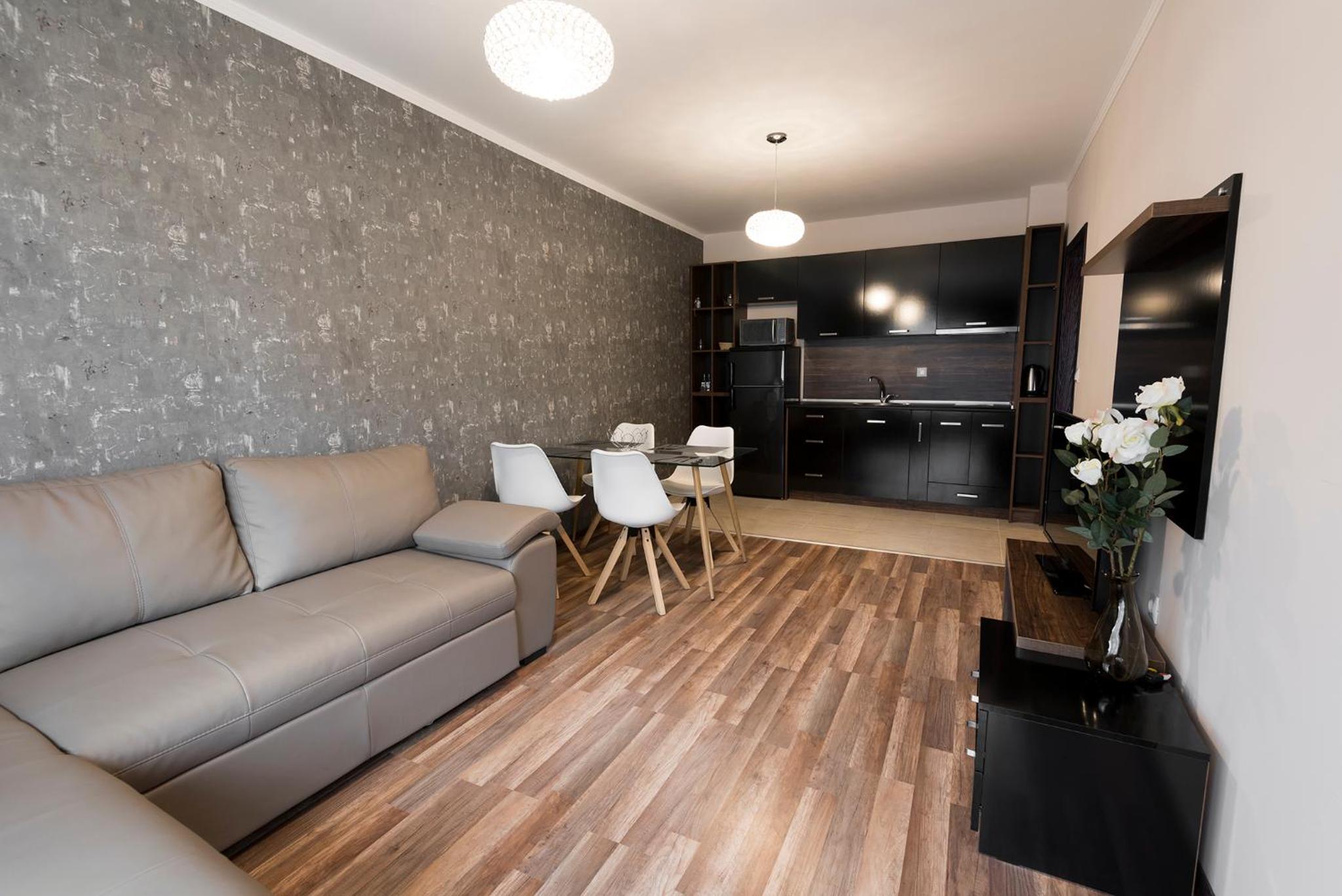 Green Paradise Deluxe Apartments