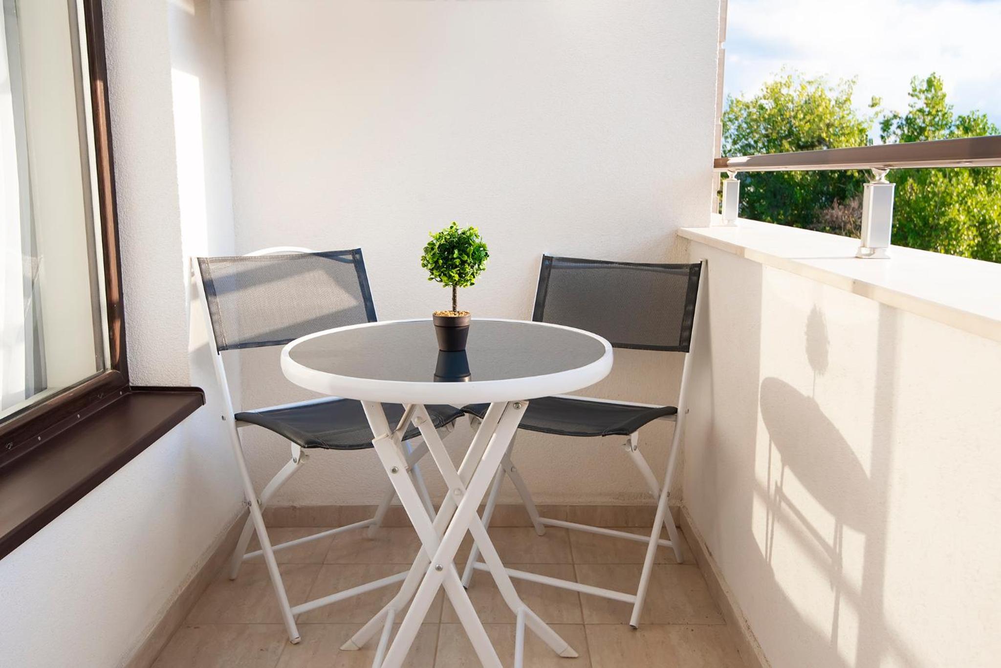 Green Paradise Deluxe Apartments
