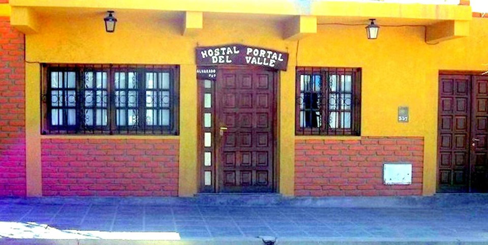 Hotel Hostal Portal del Valle - Image 1