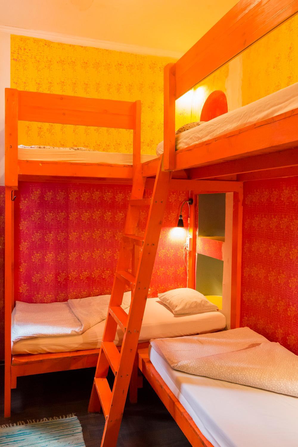 Baroque Hostel & Coworking