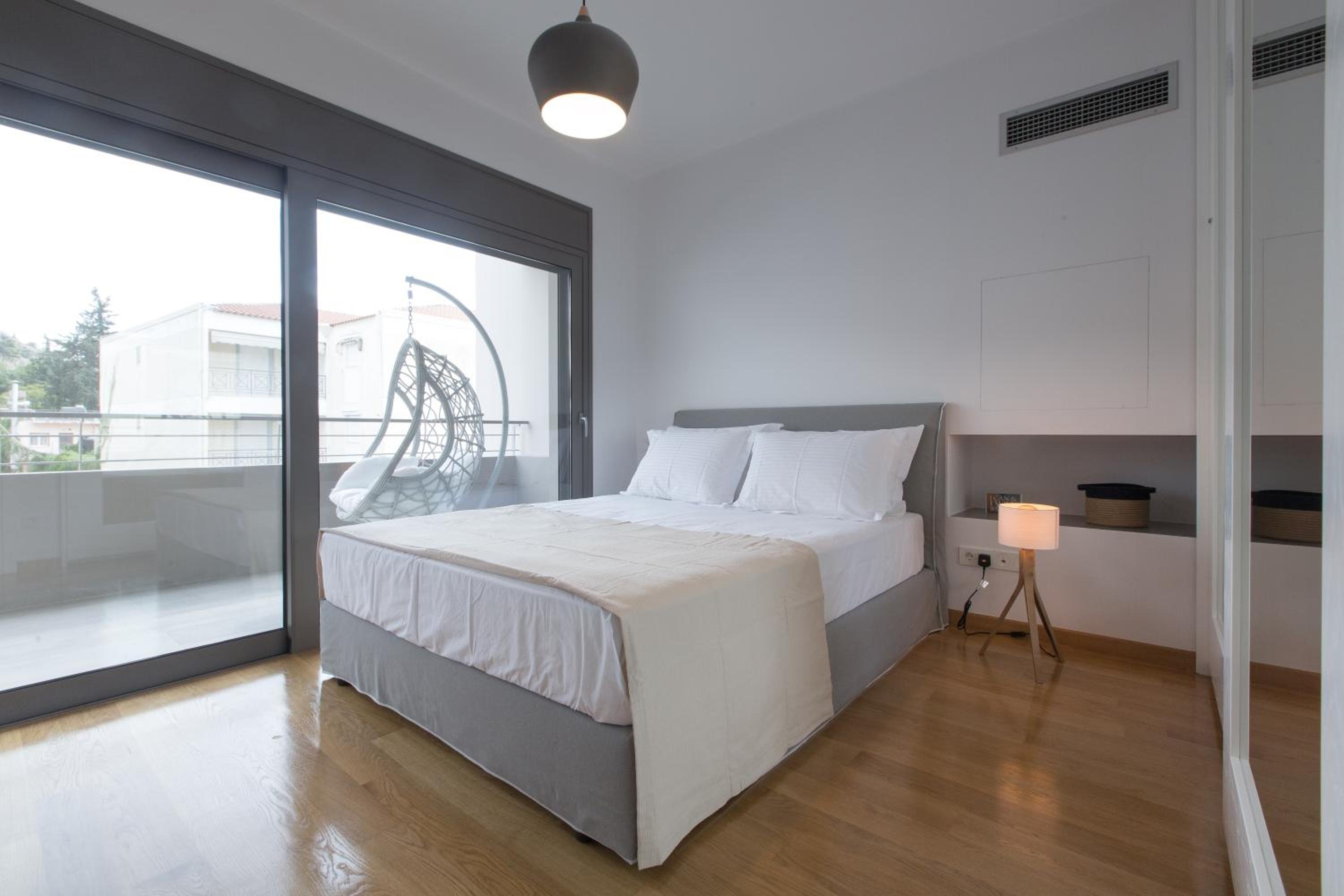Deluxe 2-bedroom Apt in the heart of Nafplion photo 2