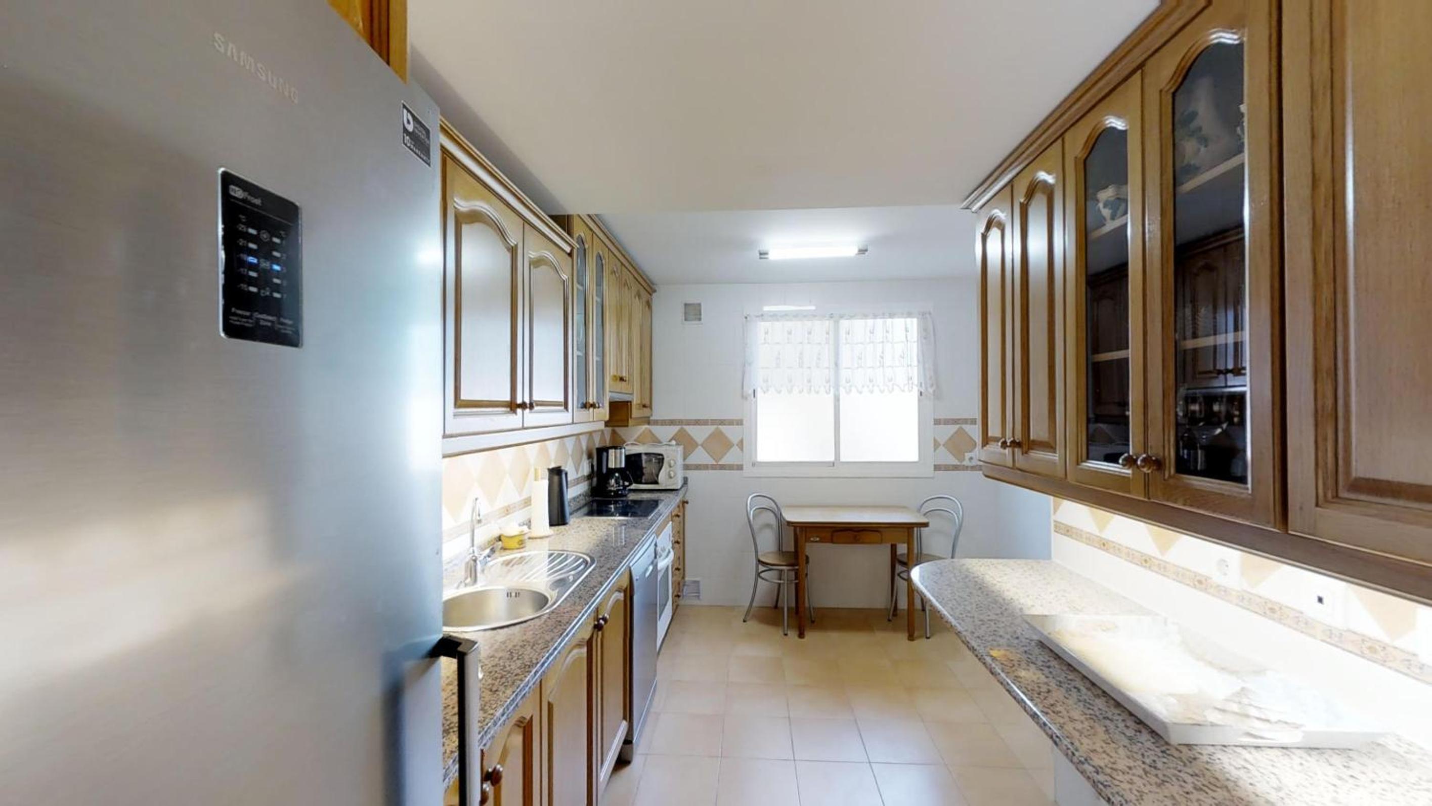 Very nice family apartment, direct pool access view 5