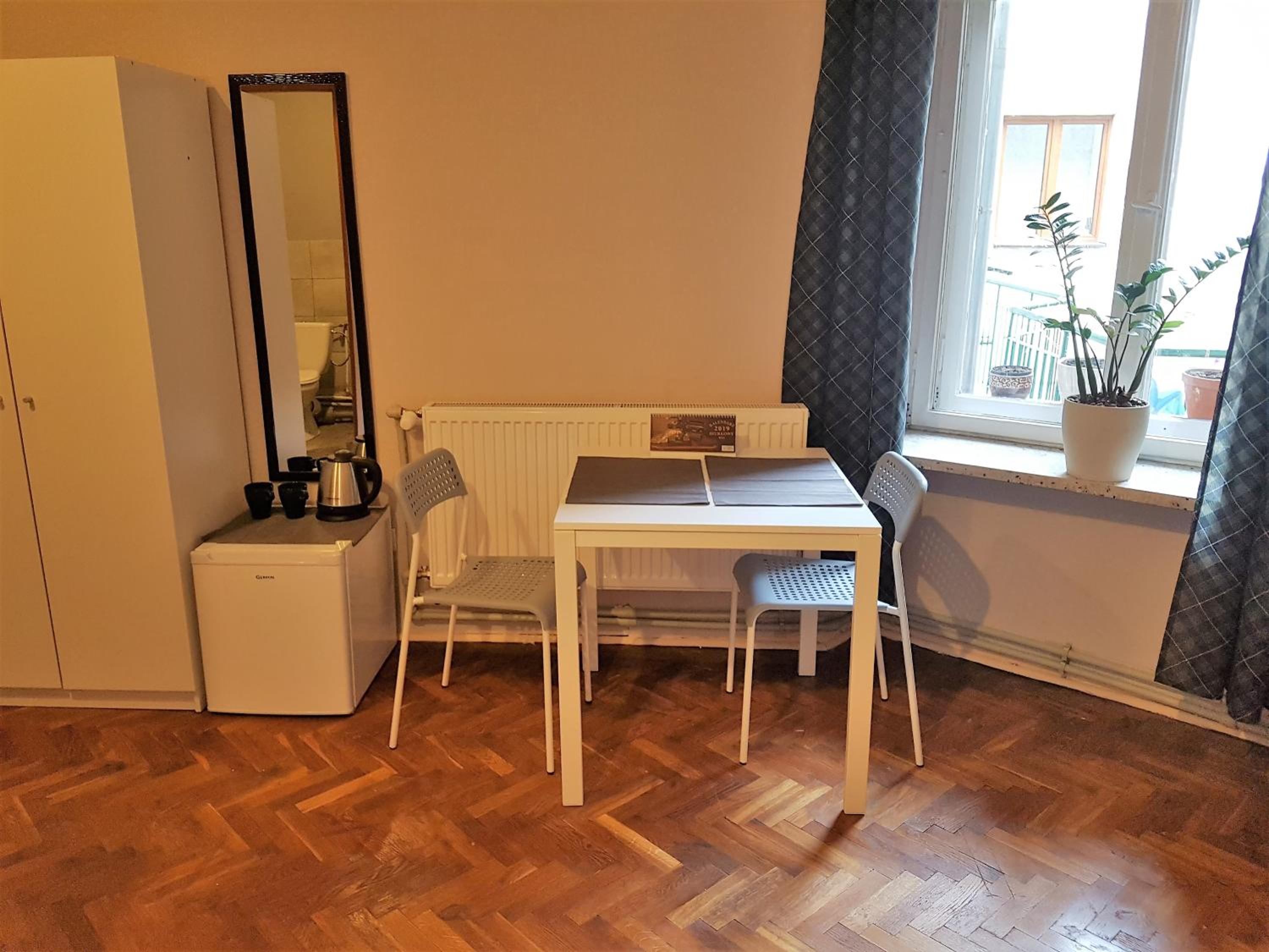 Libroom en Kraków — kitchen