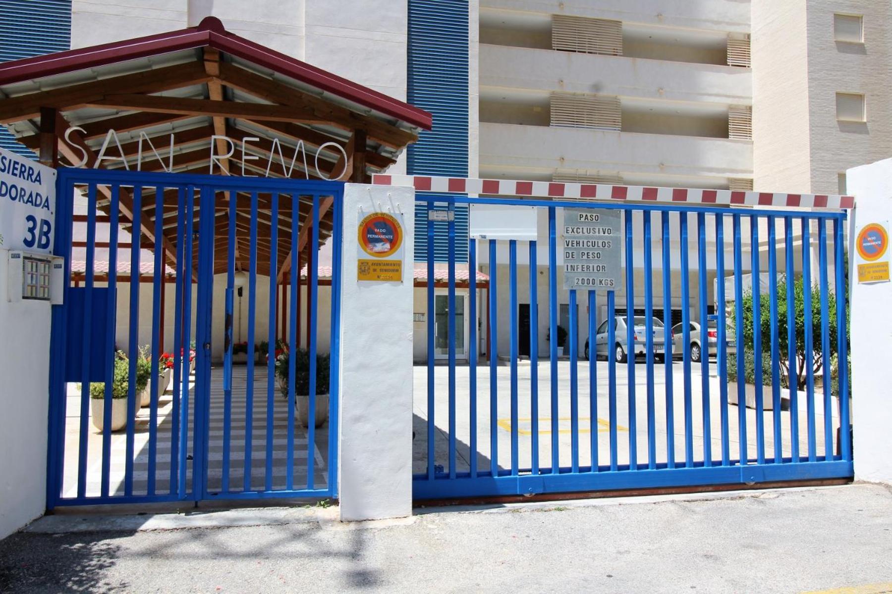 Tower San Remo 9-E Apartment Levante Beach view 4
