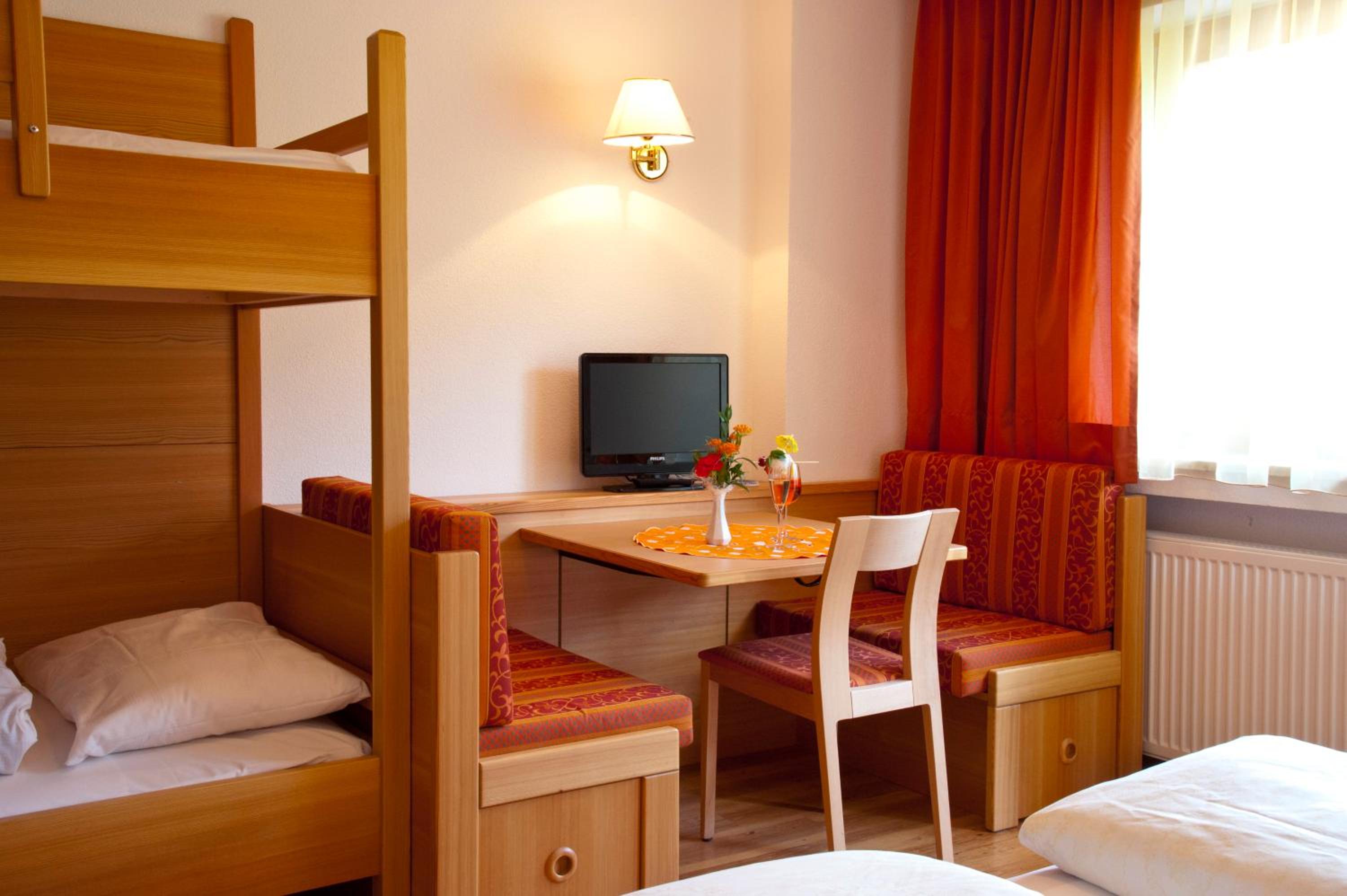Hotel Tannenhof photo 3
