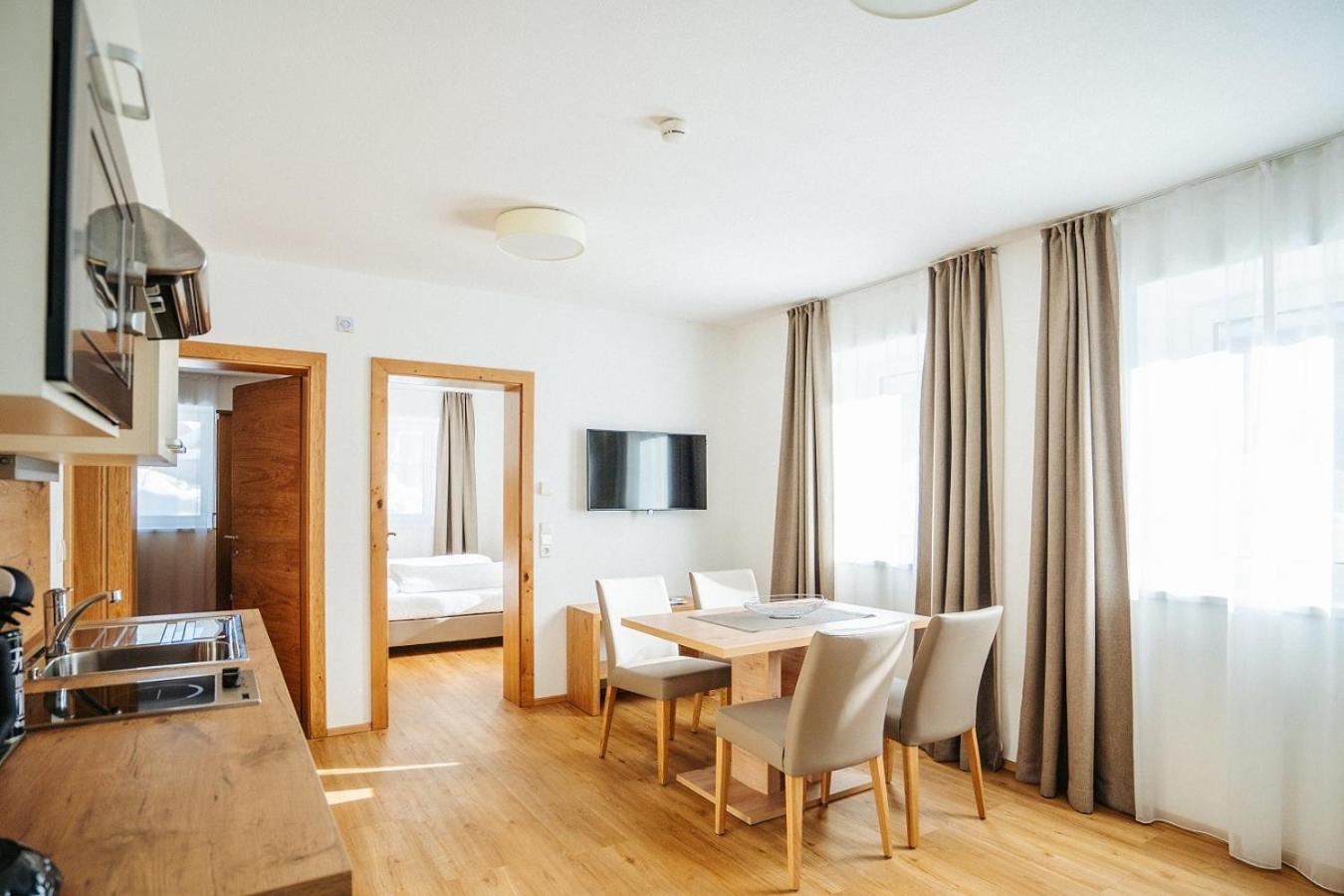 Apartmenthaus Strasswirt De Luxe