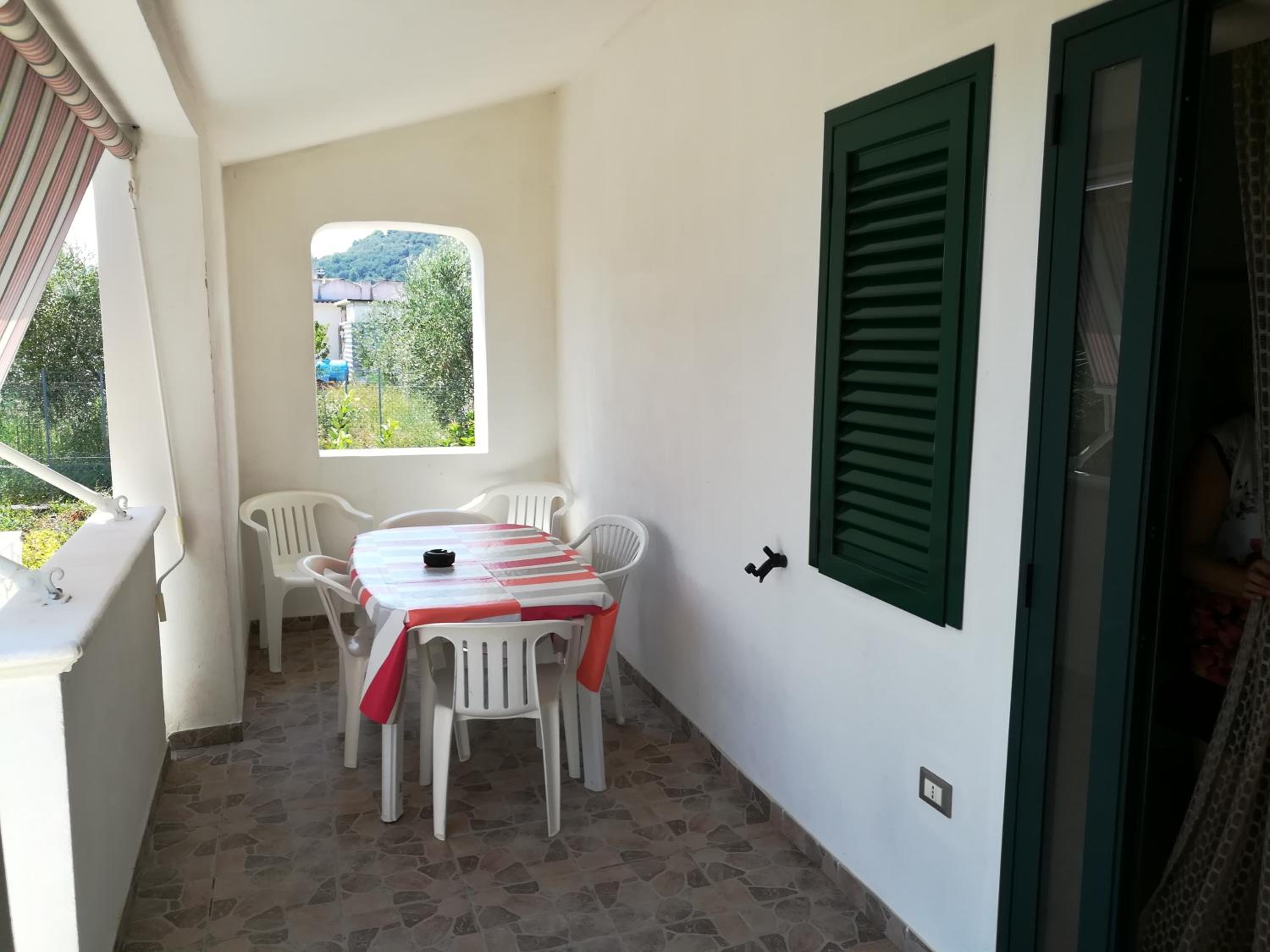 Photo 38