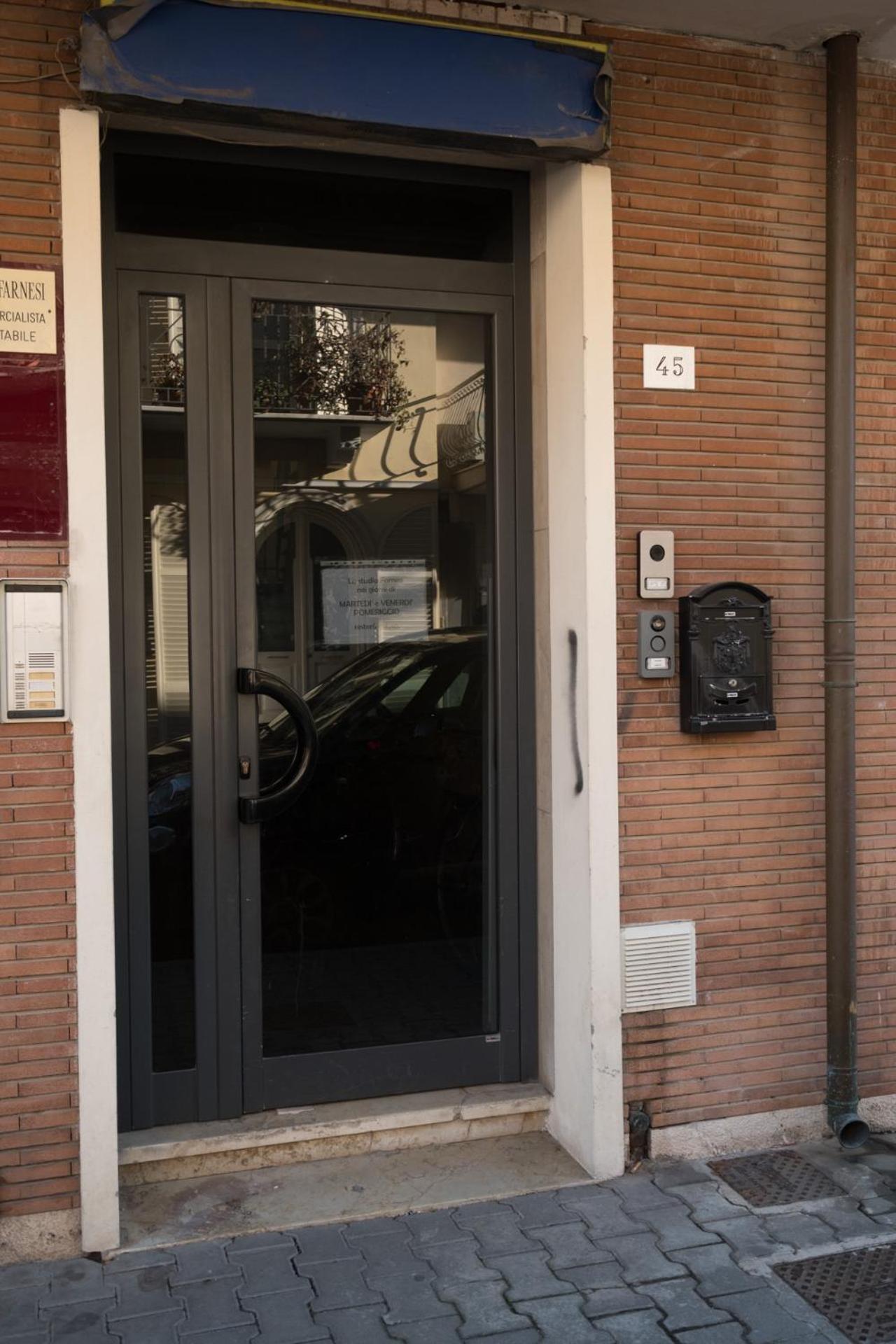 Hotel Happy House - Image 1