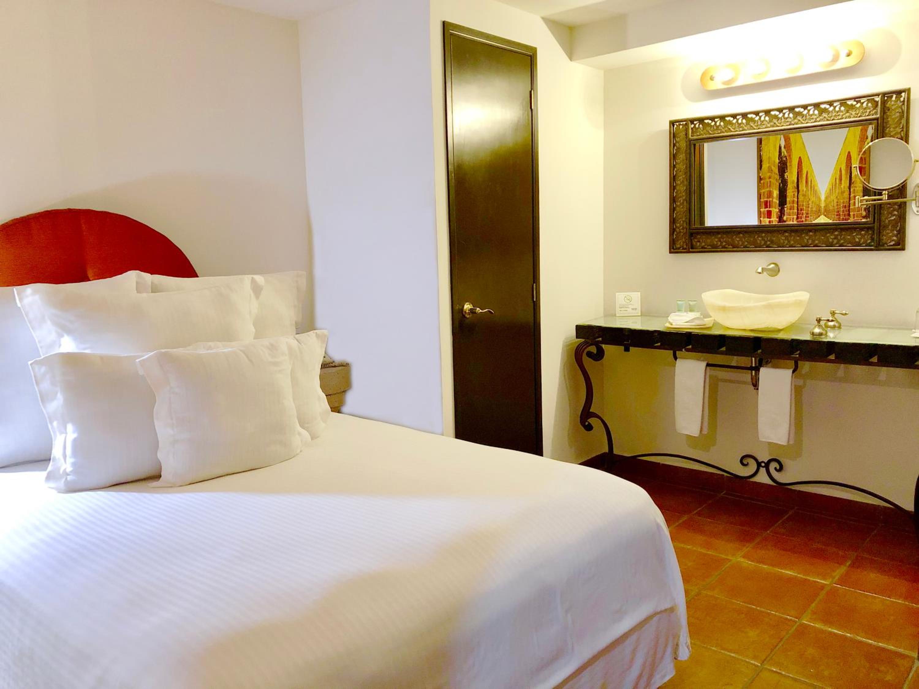 Hotel Herencia By Hosting House - Property Image 41