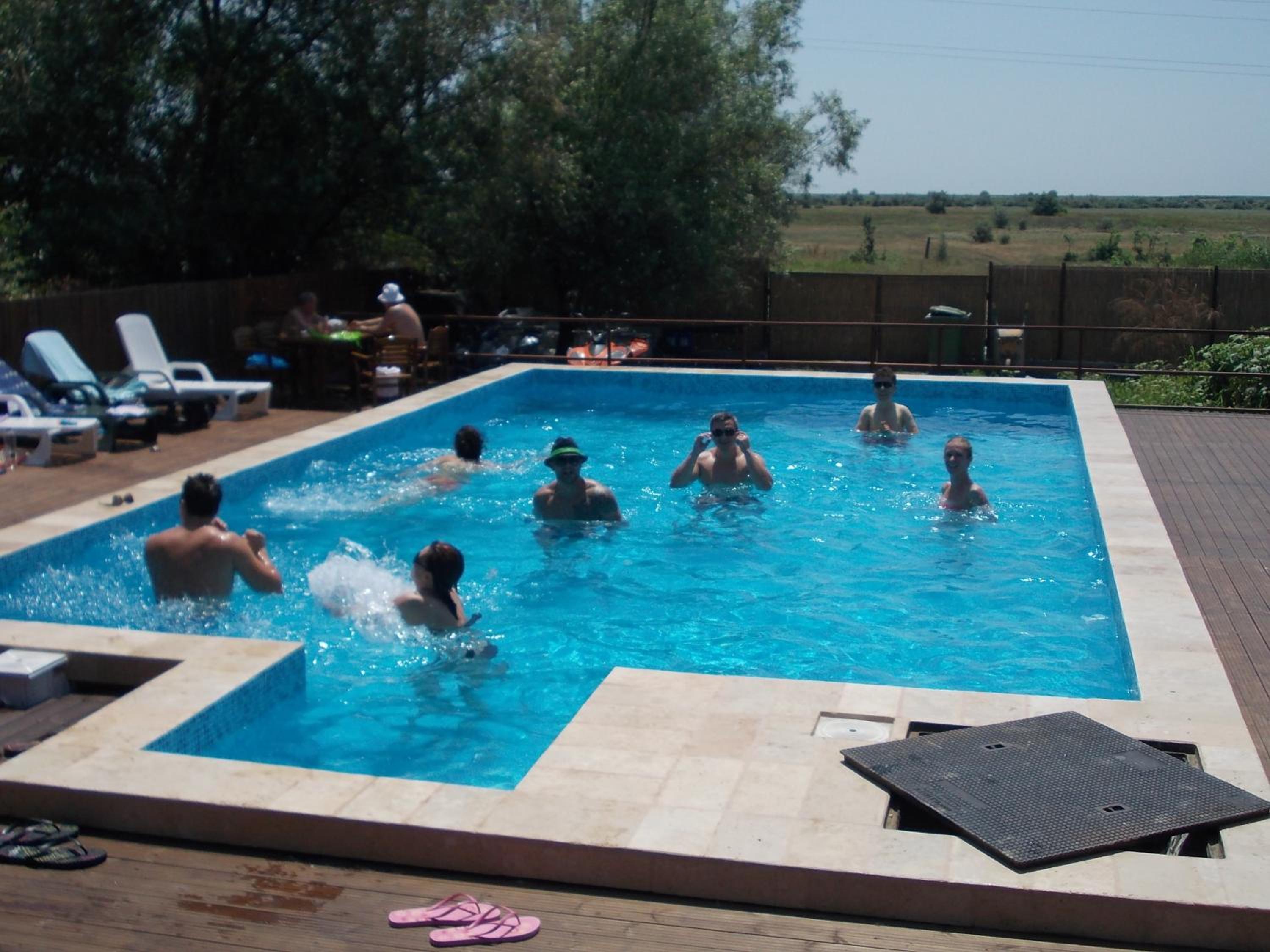 Photo 12