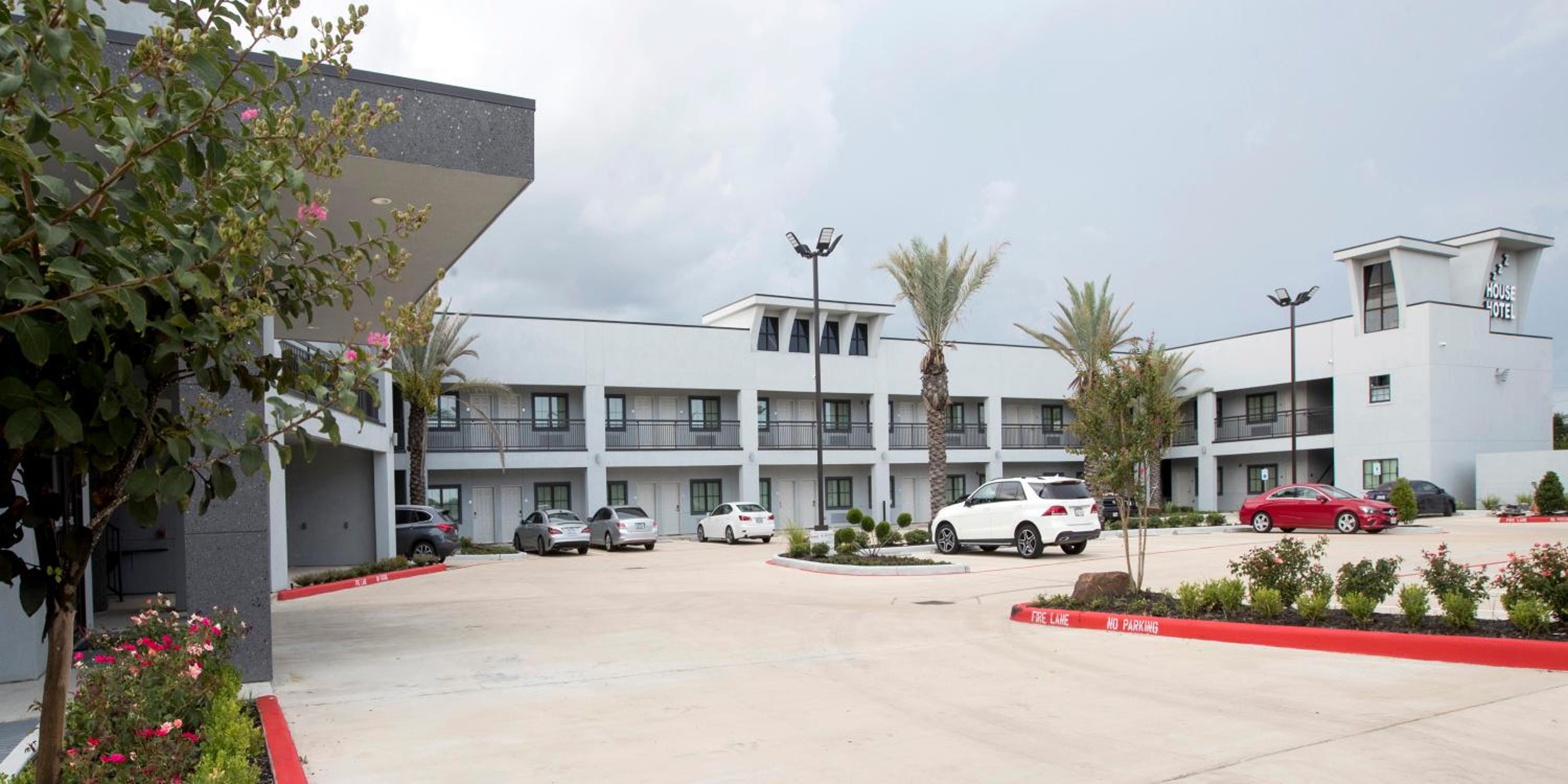 House Hotel