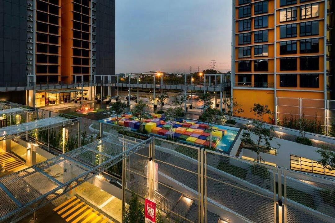 Hid SOHO at KANVAS WiFi Netflix KLIA photo 7