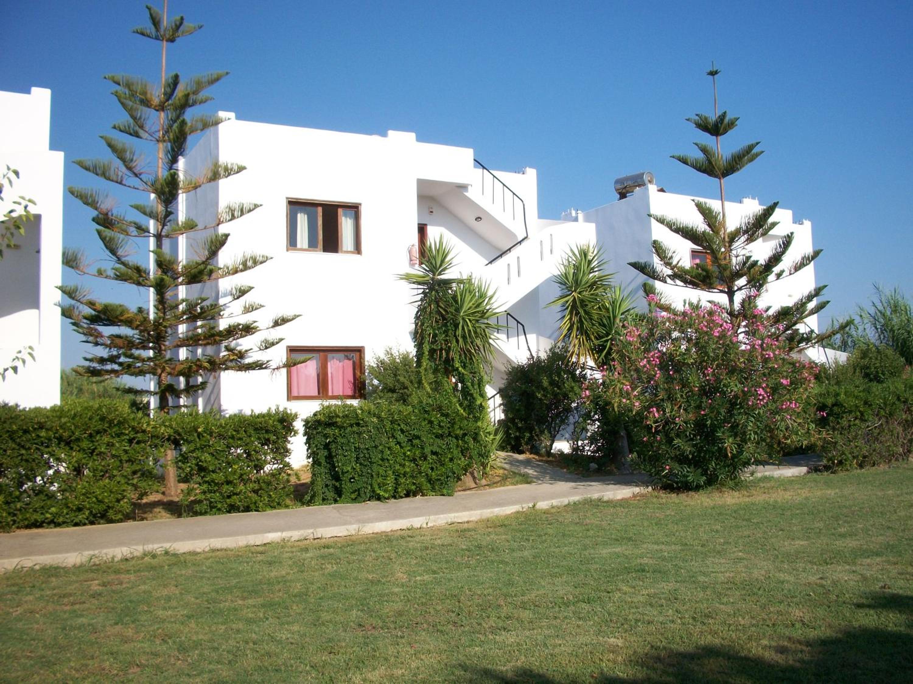 San Antonio Apartments photo 5