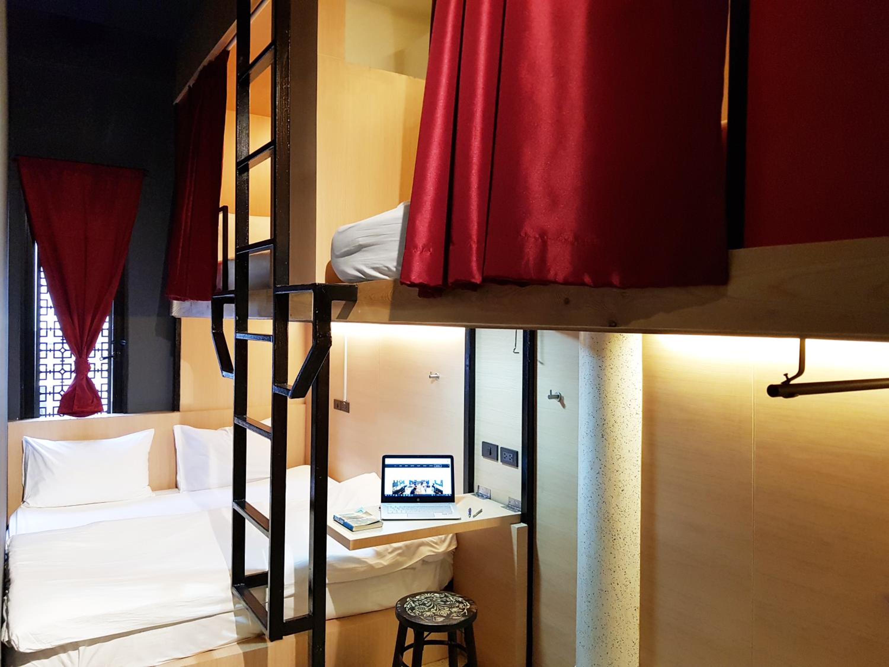 CLOUD on Saladaeng Silom Hostel Bangkok