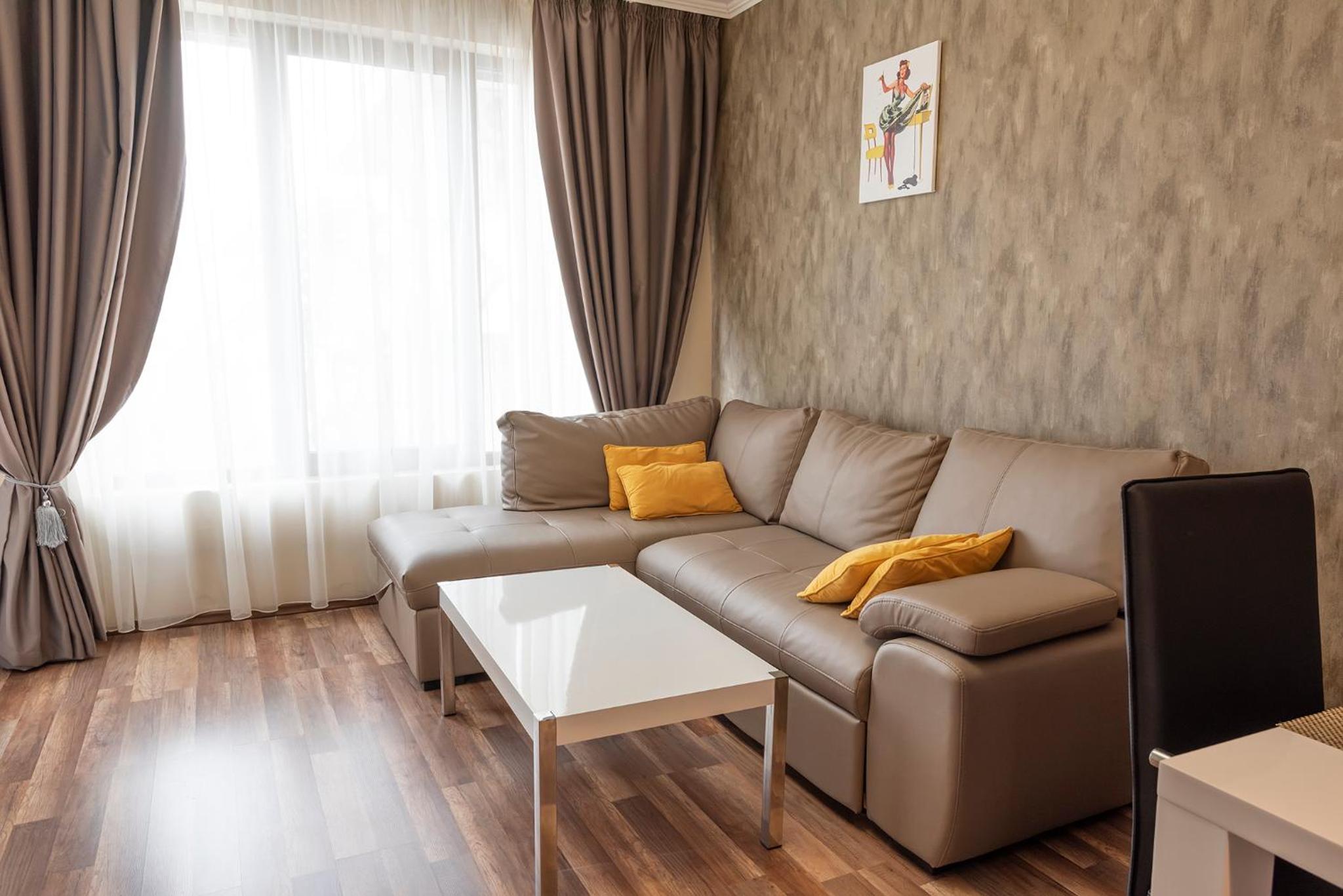 Green Paradise Deluxe Apartments