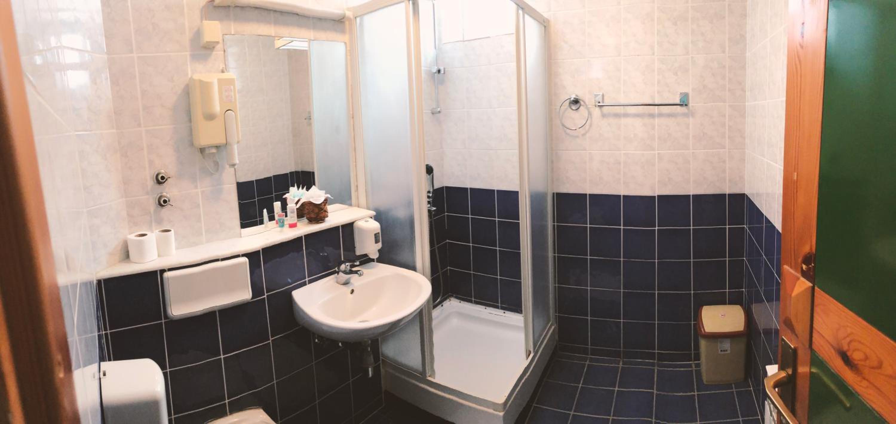 Hotel Imzit Dobrinja