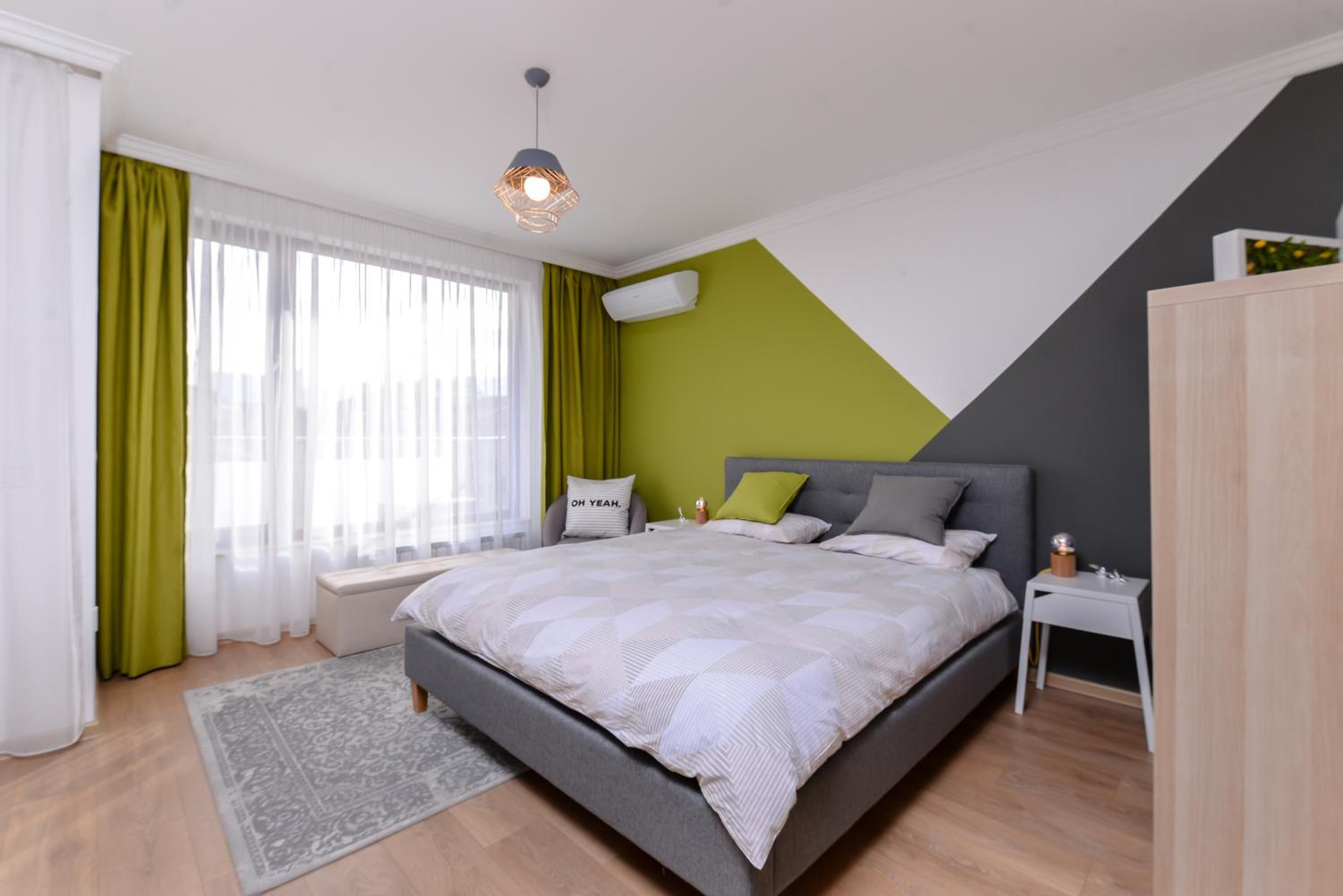 The Spot - fully equipped, central, modern studio by Flat Mаnager