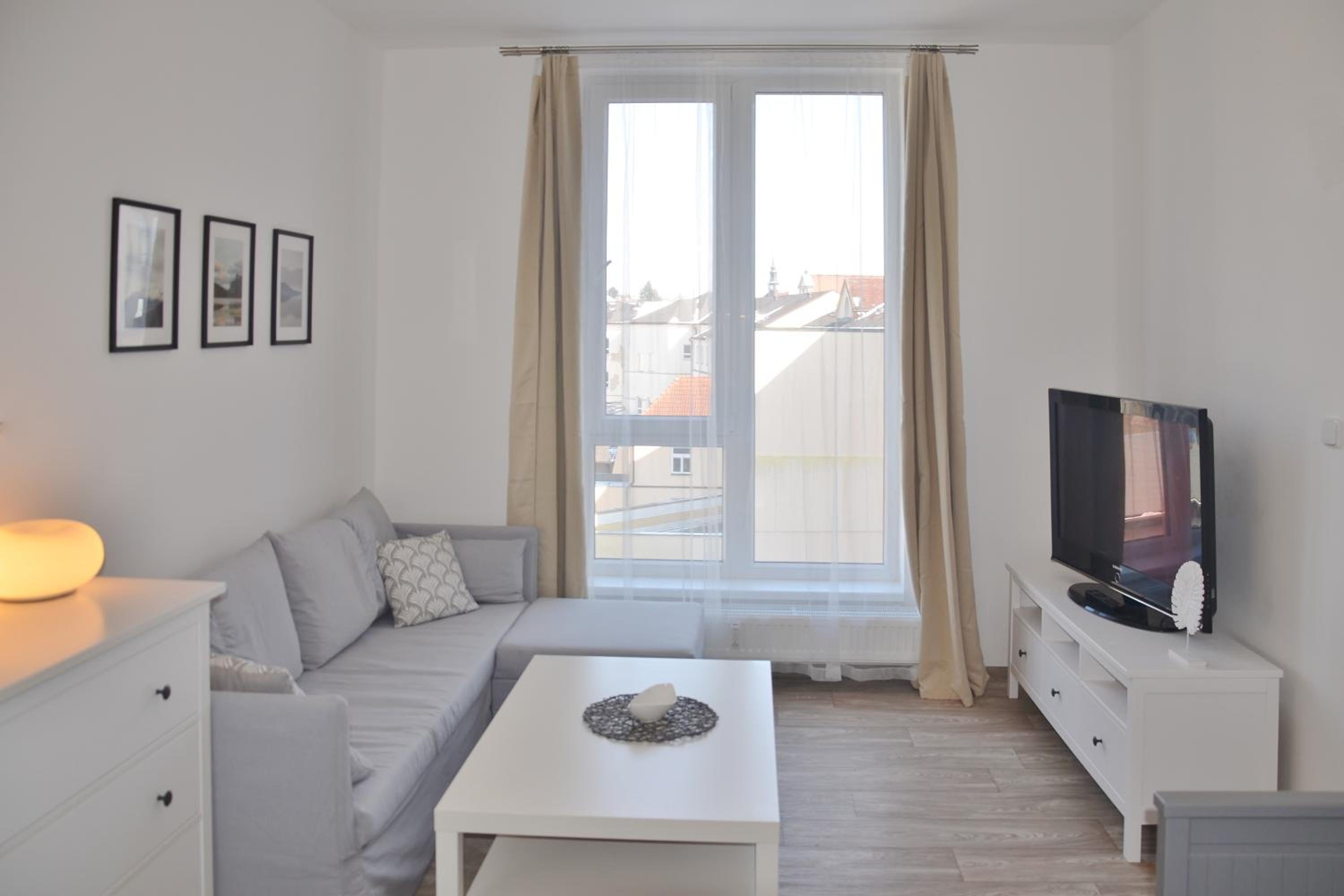 Apartmán 1+1 v centru České Lípy, 2.patro