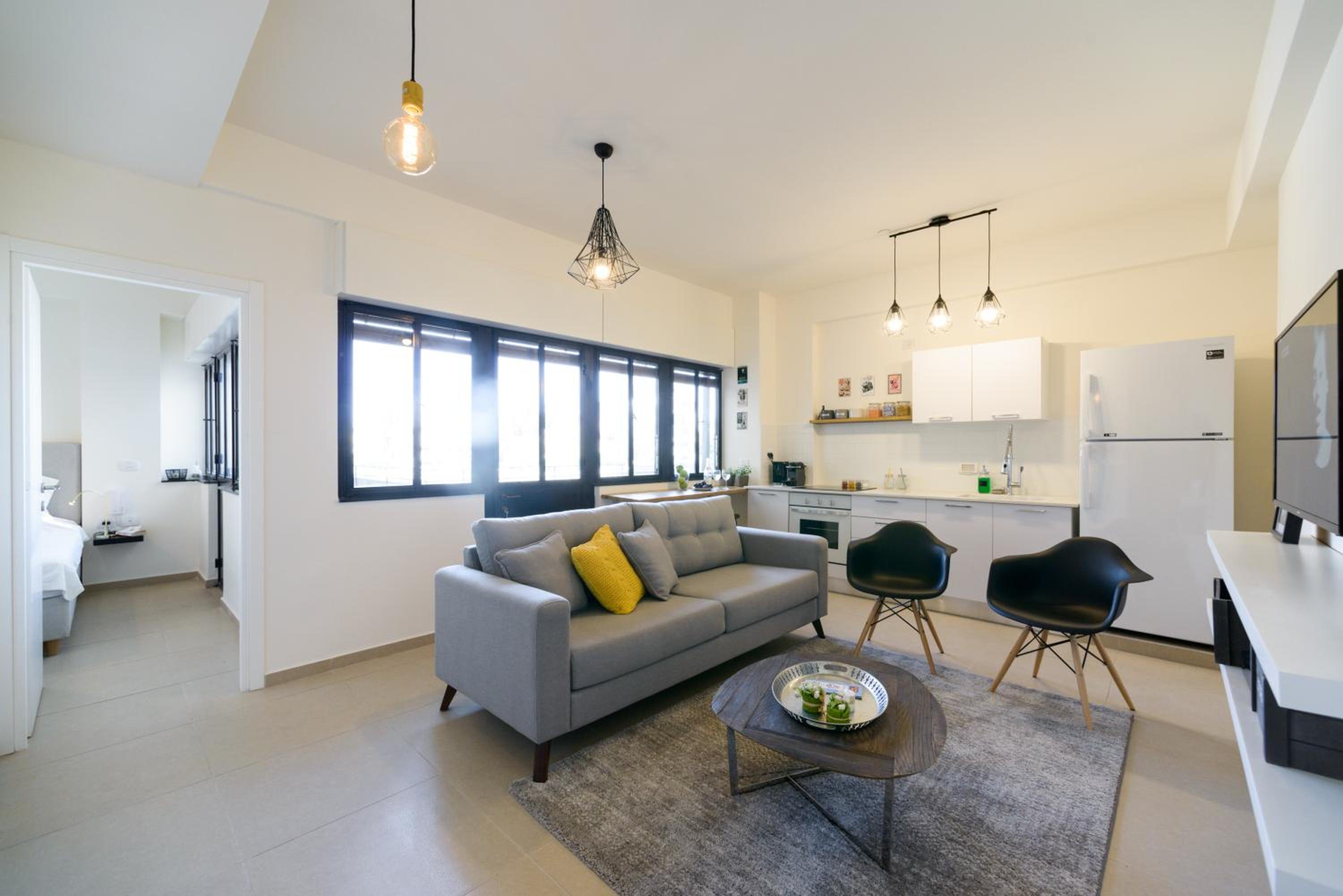 16 HaRakevet Street - By Beach Apartments TLV view 4