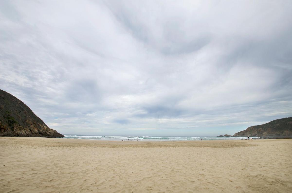Herolds Bay Accommodation - Hiers Ons Weer Downstairs view 2