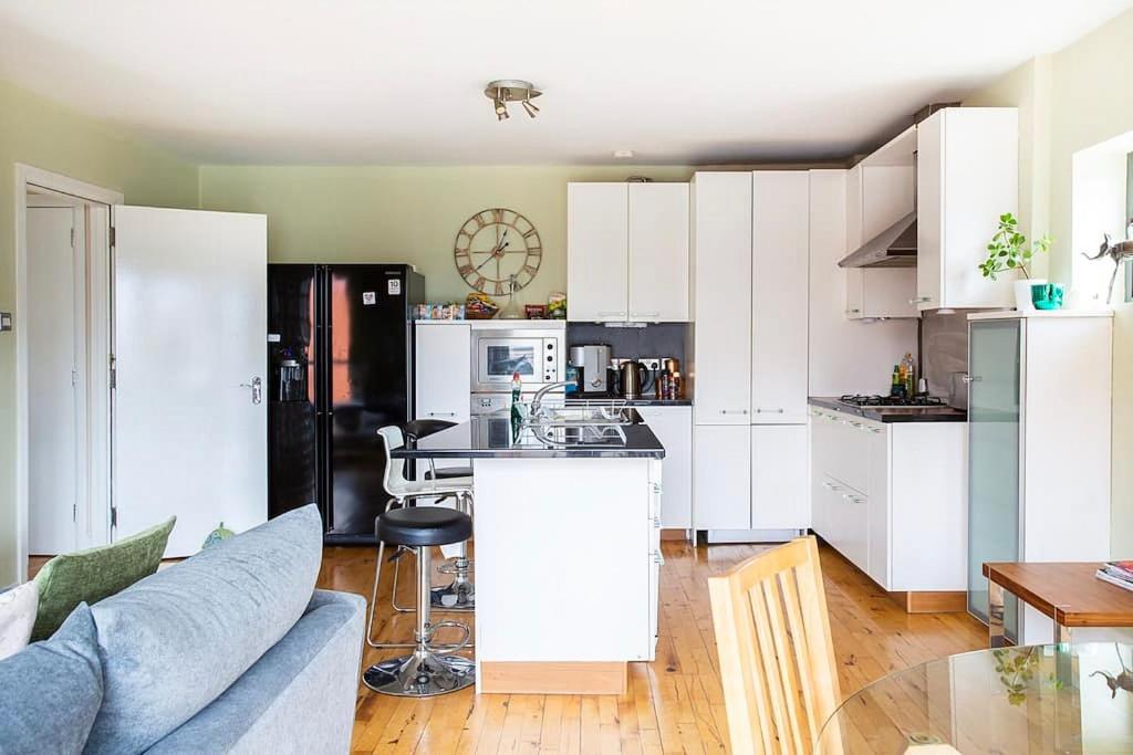 Spacious Belfast City Centre Duplex Apartment view 2