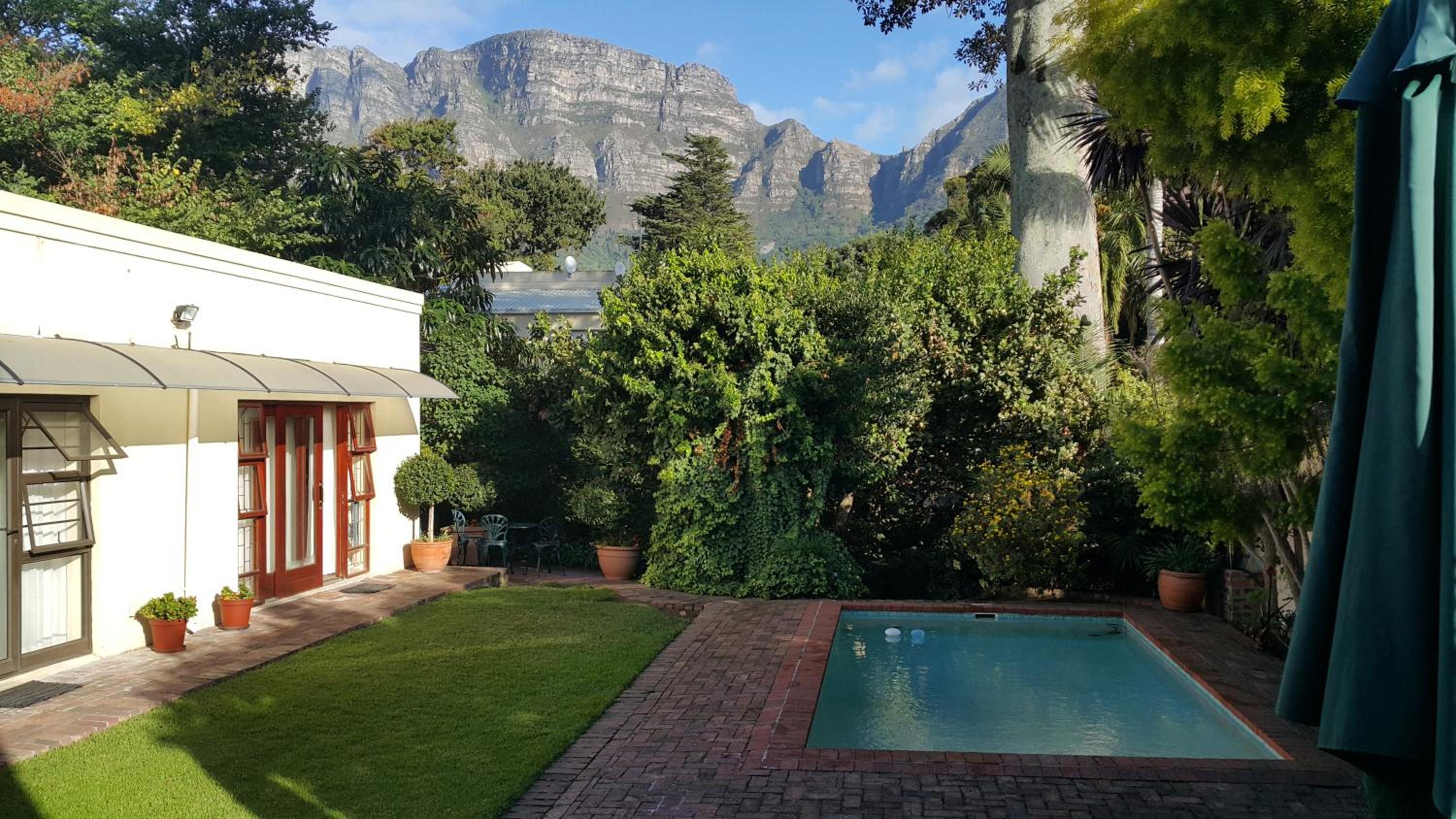 Riversong Guest House