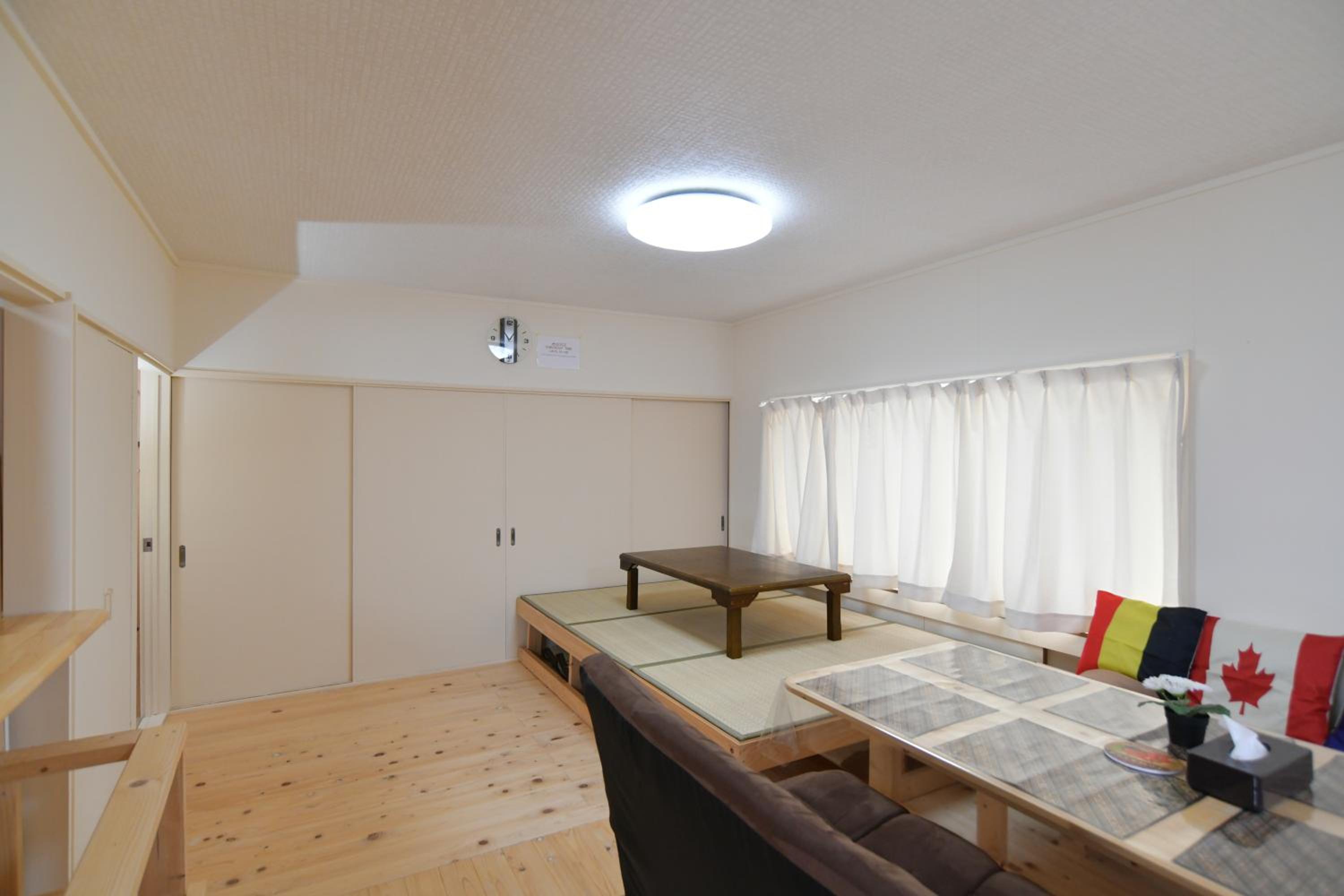 STAY IN OTAKI