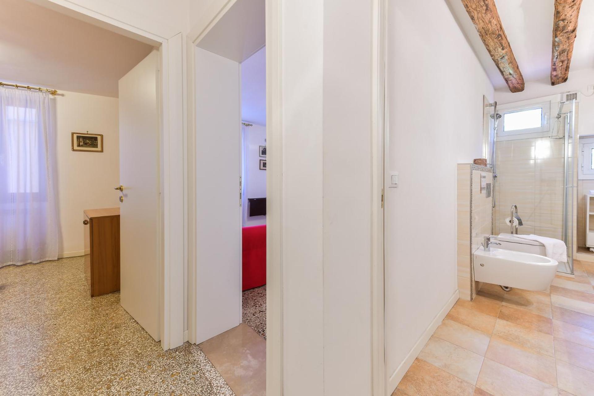 Mimosa Apartment