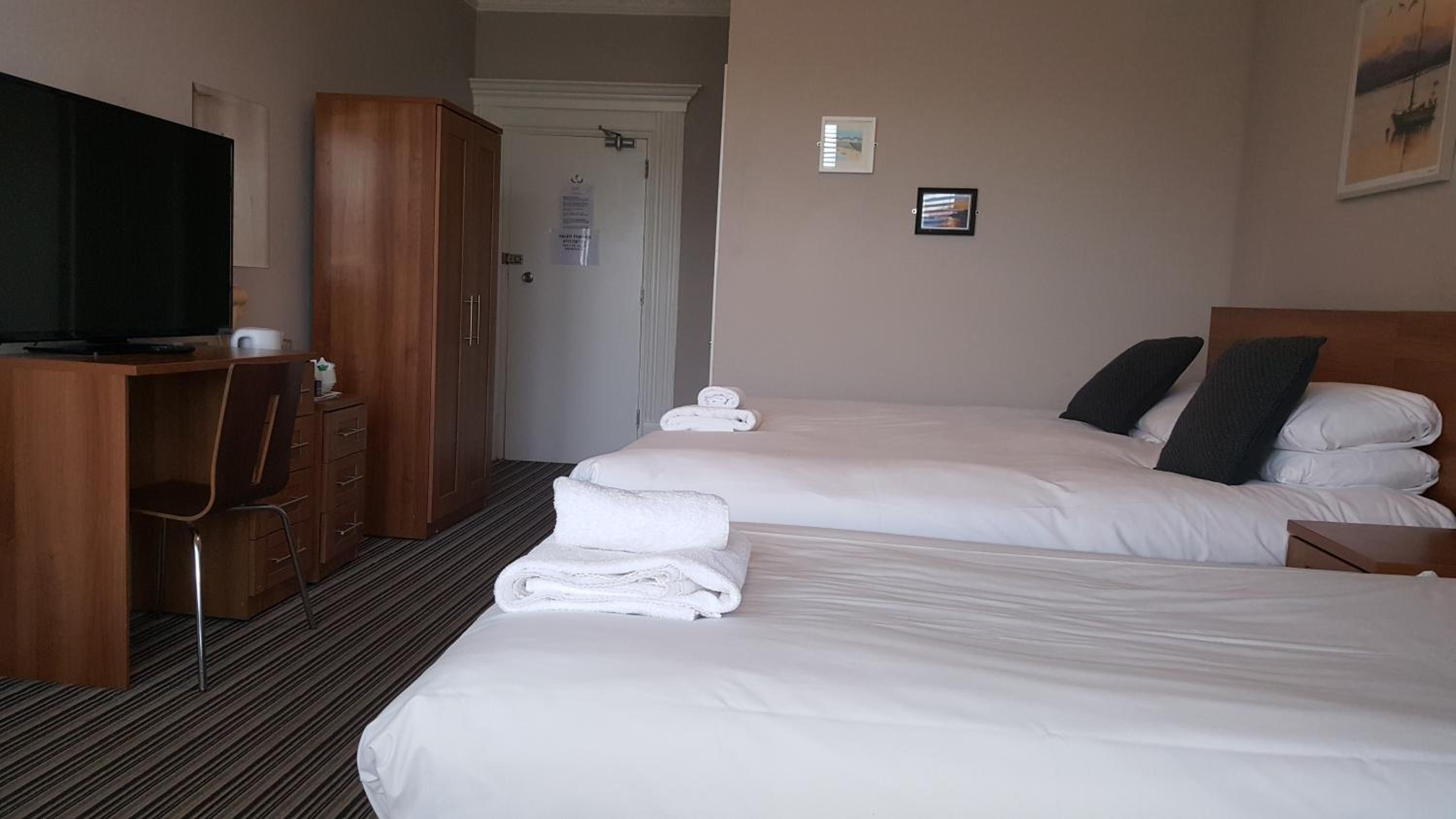 Weston-super-Mare Vacations - The York Hotel - Property Image 5