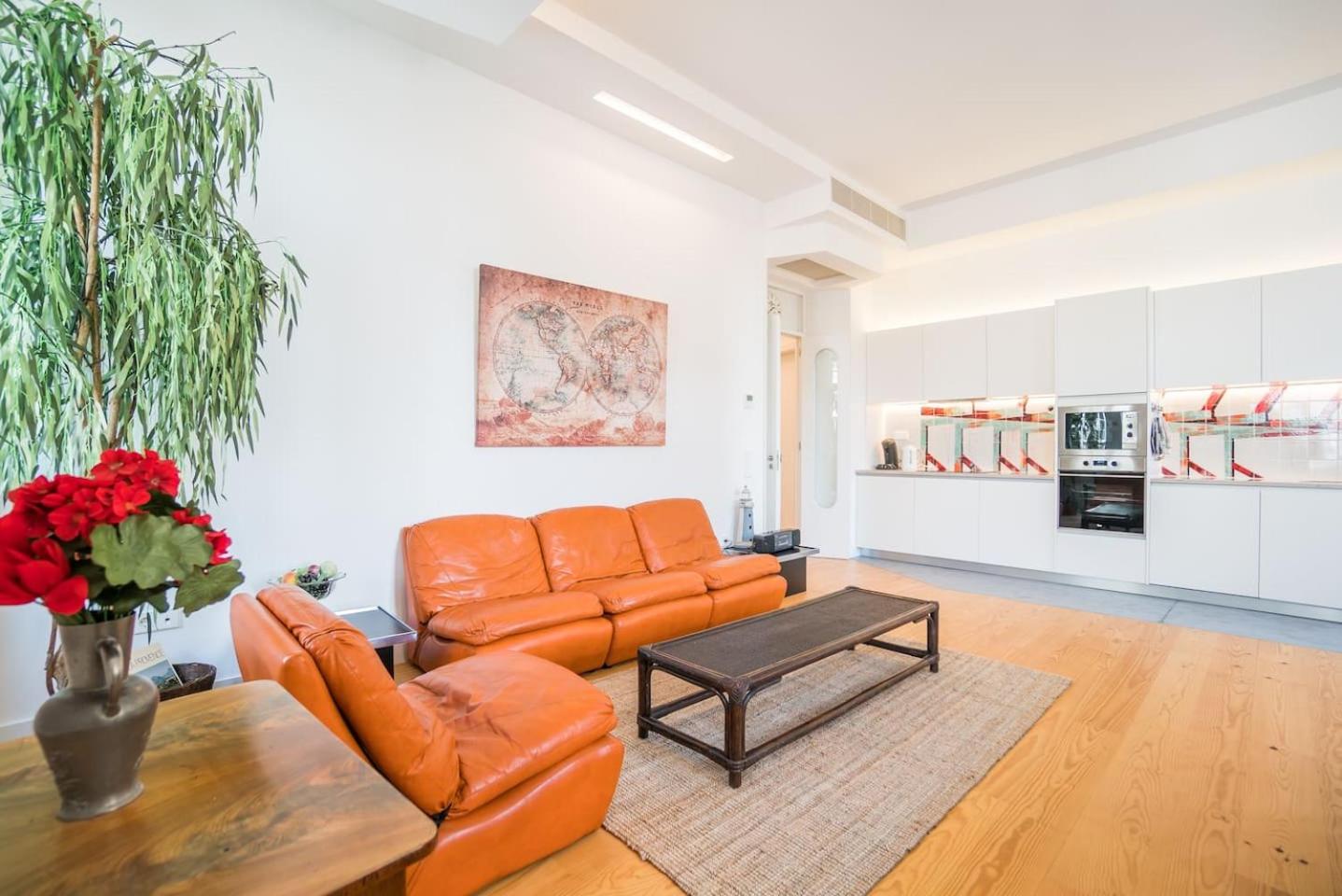 Spacious & Bright Apartment in Cais Sodre view 2