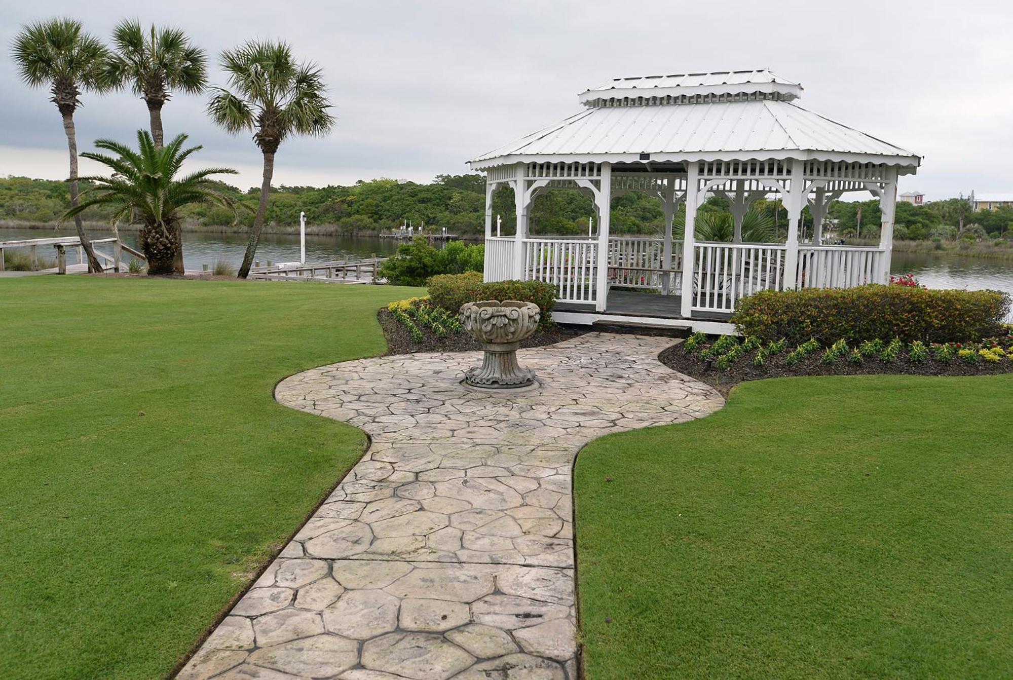 Pinnacle Port B2-308