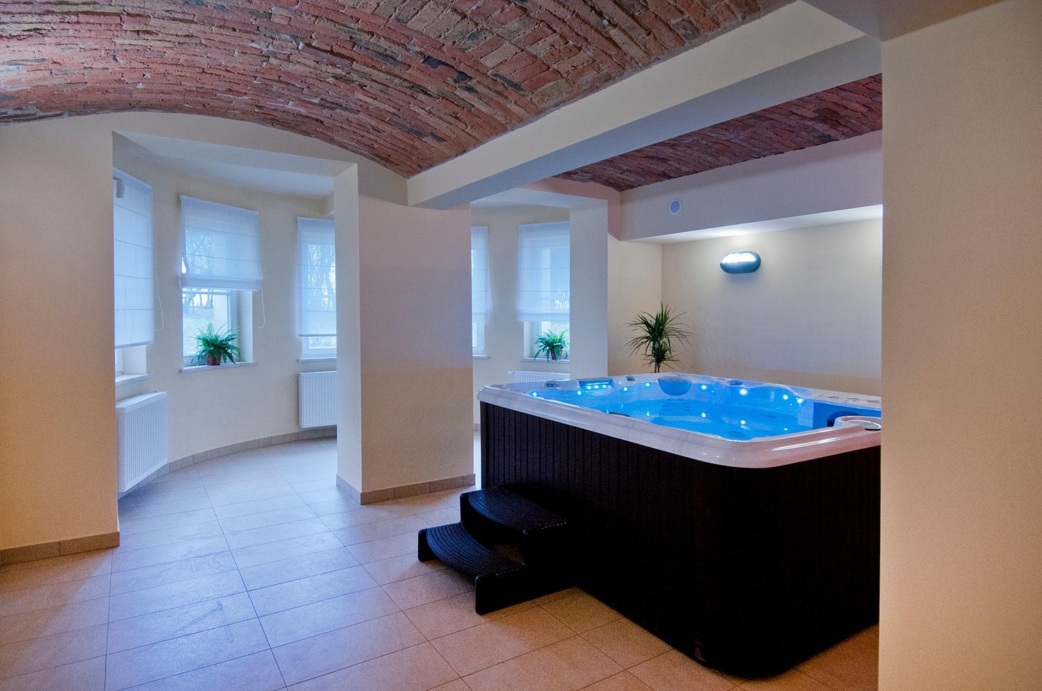 Jacuzzi