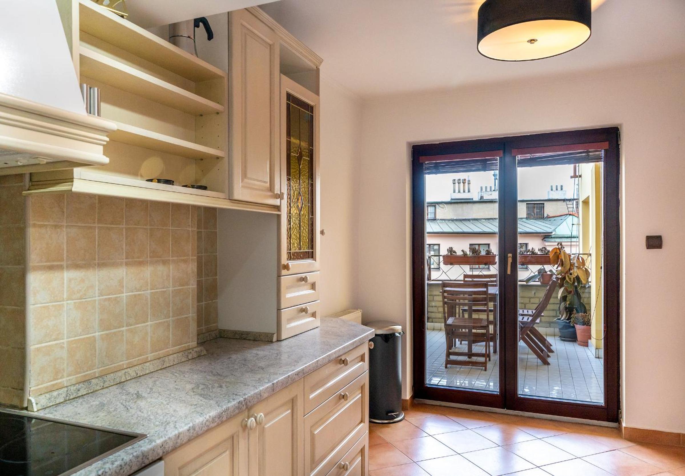 5BR 2BATH Masarykovo nábřeží apartment