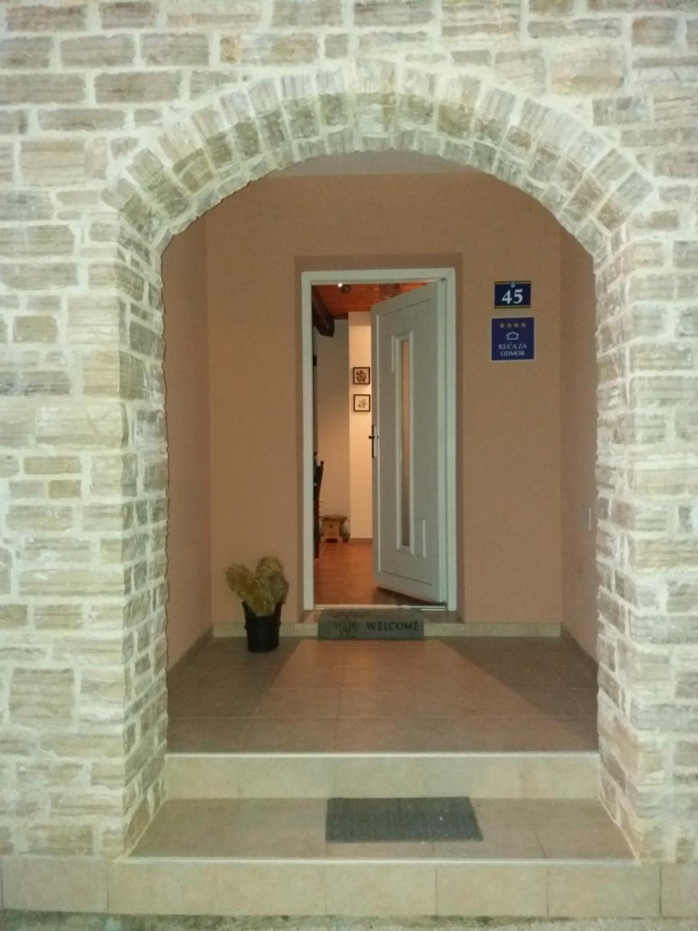 Photo 36