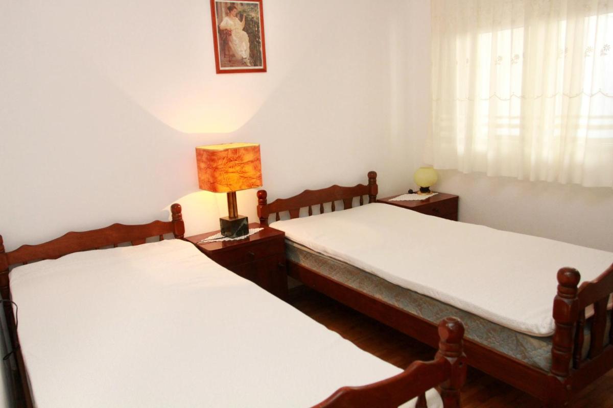 Apartman Gordana view 3