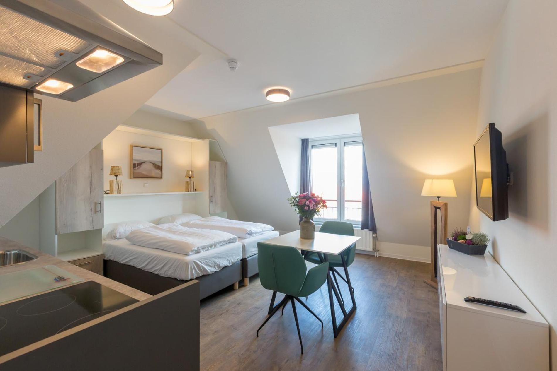 Welcome in - Aparthotel Zoutelande Luxe Studio 2 pers huisdiervriendelijk - 50m van het strand view 2