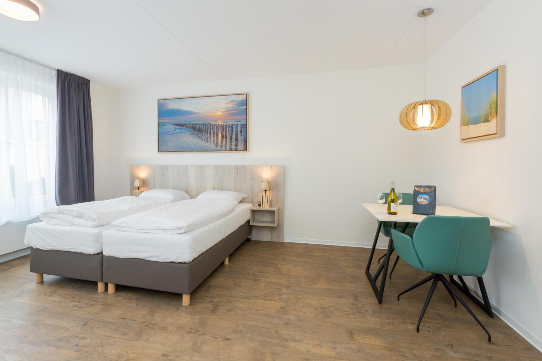 Welcome in - Aparthotel Zoutelande Luxe Studio 2 pers huisdiervriendelijk - 50m van het strand view 3