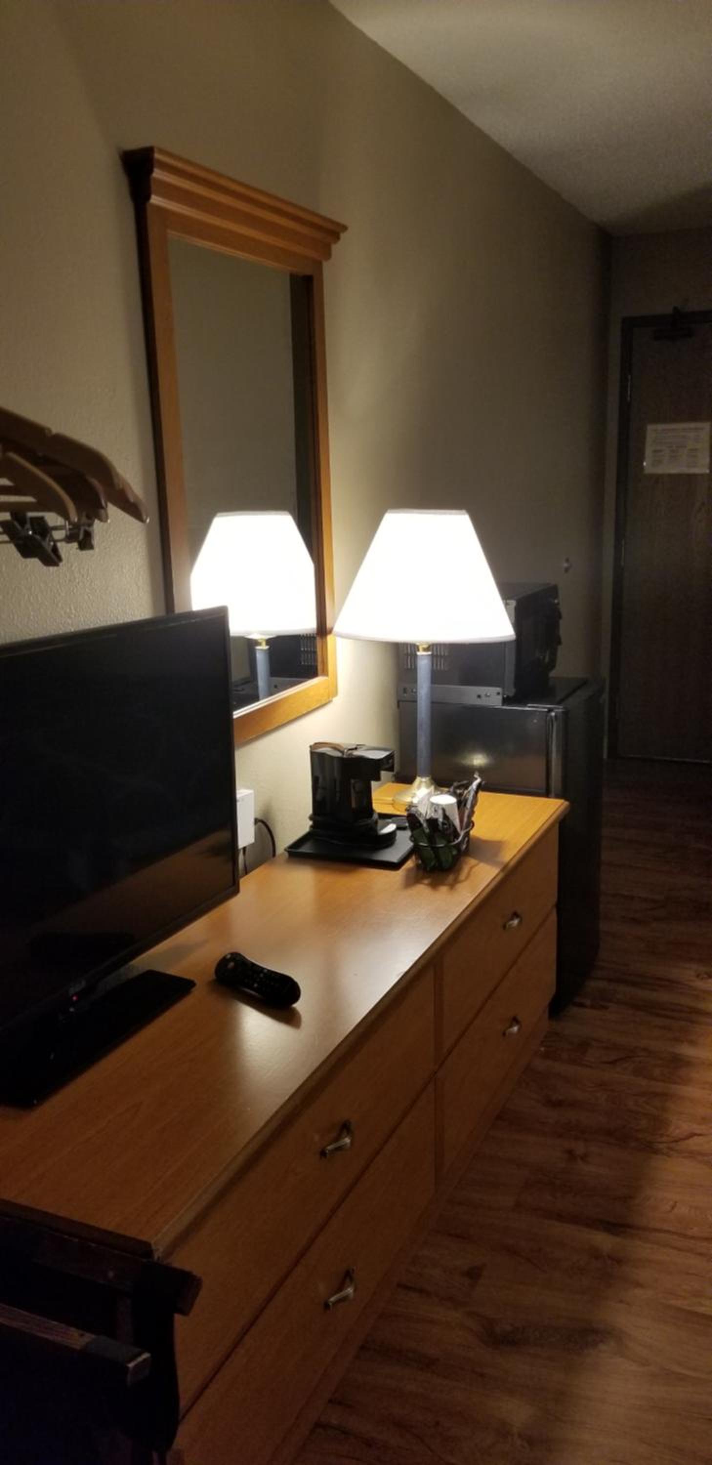 Super 8 by Wyndham East Stroudsburg - Poconos