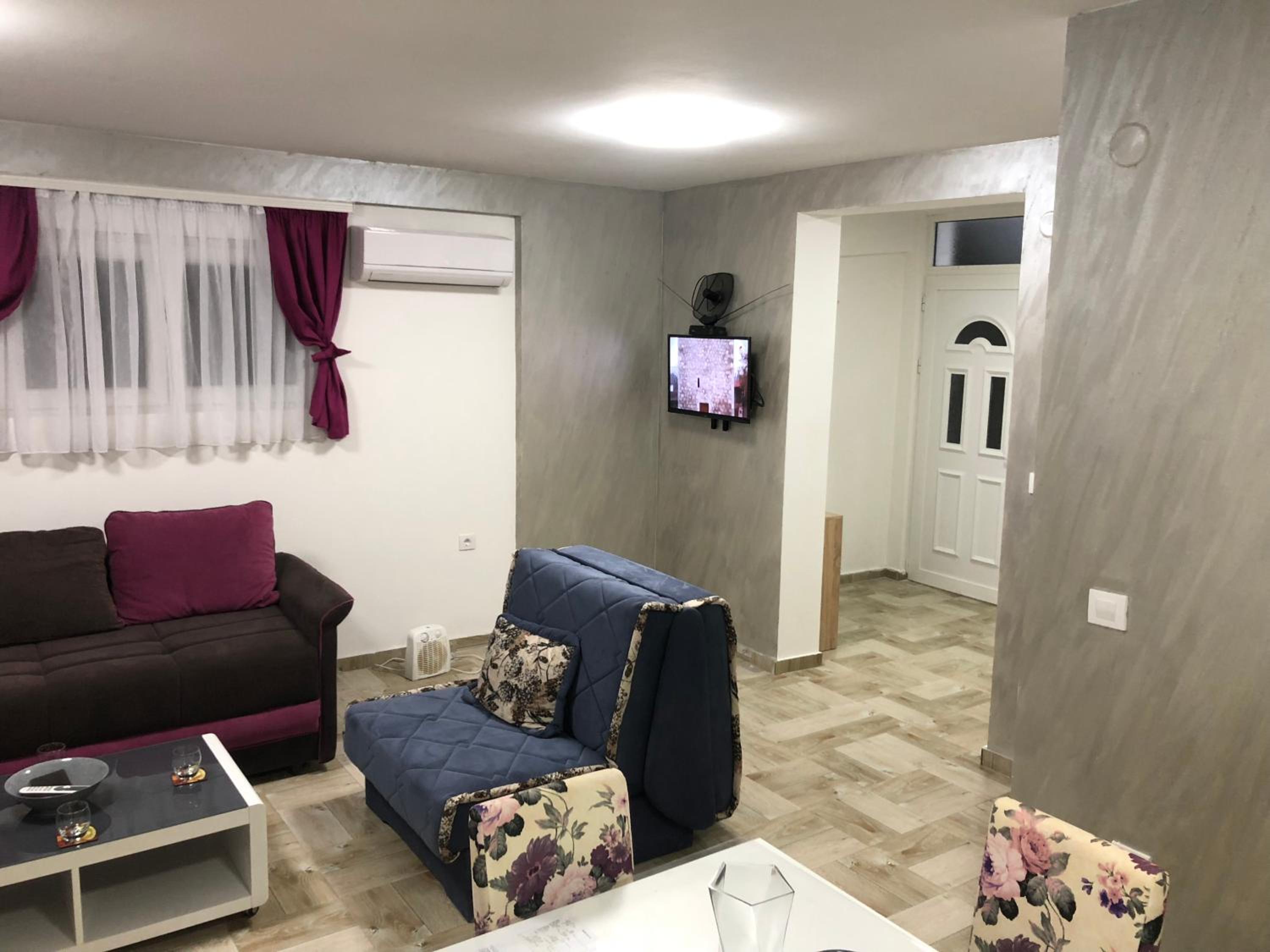 J&B LUX Apartment view 4