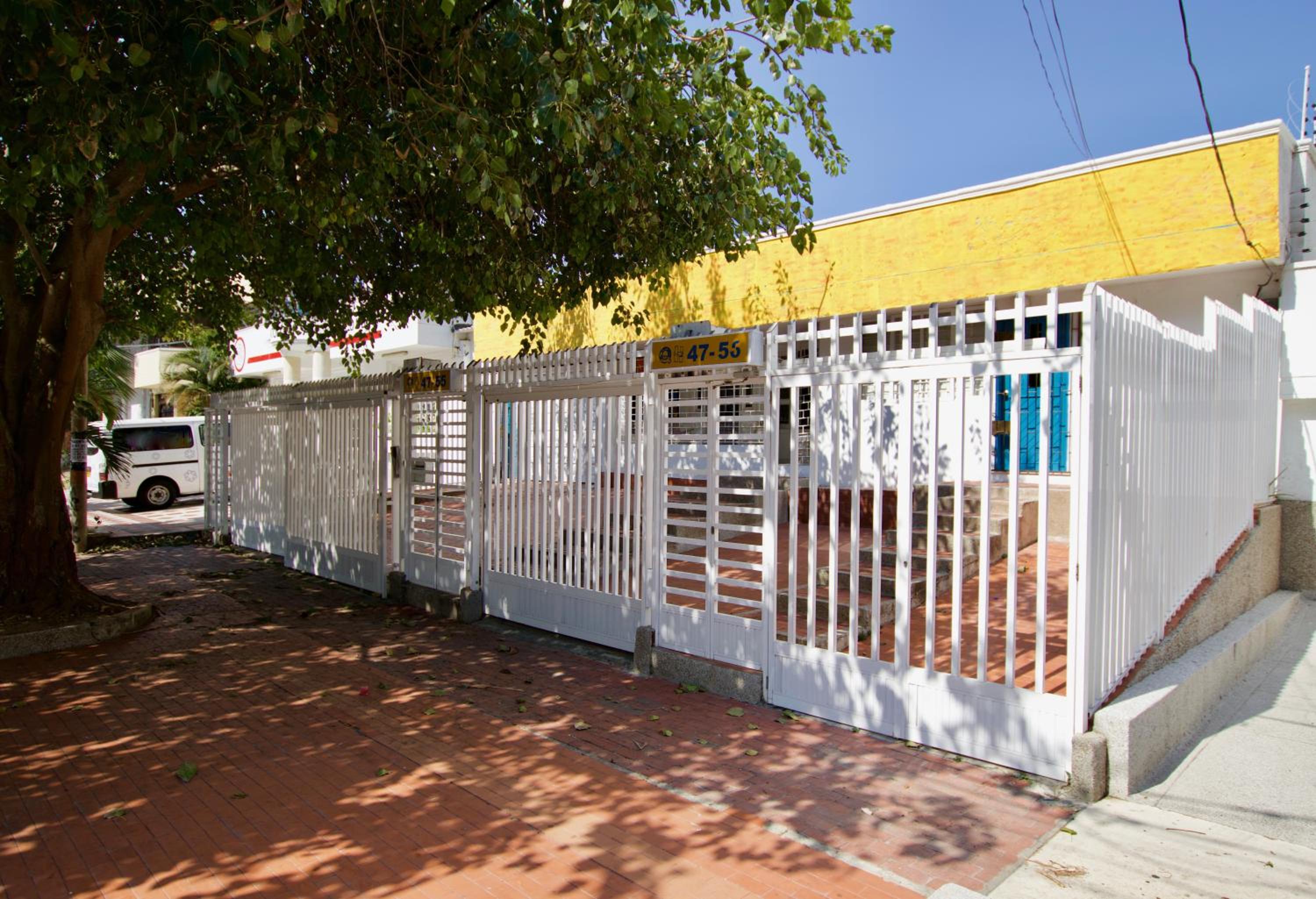 QuillaHost Tropical Apartment
