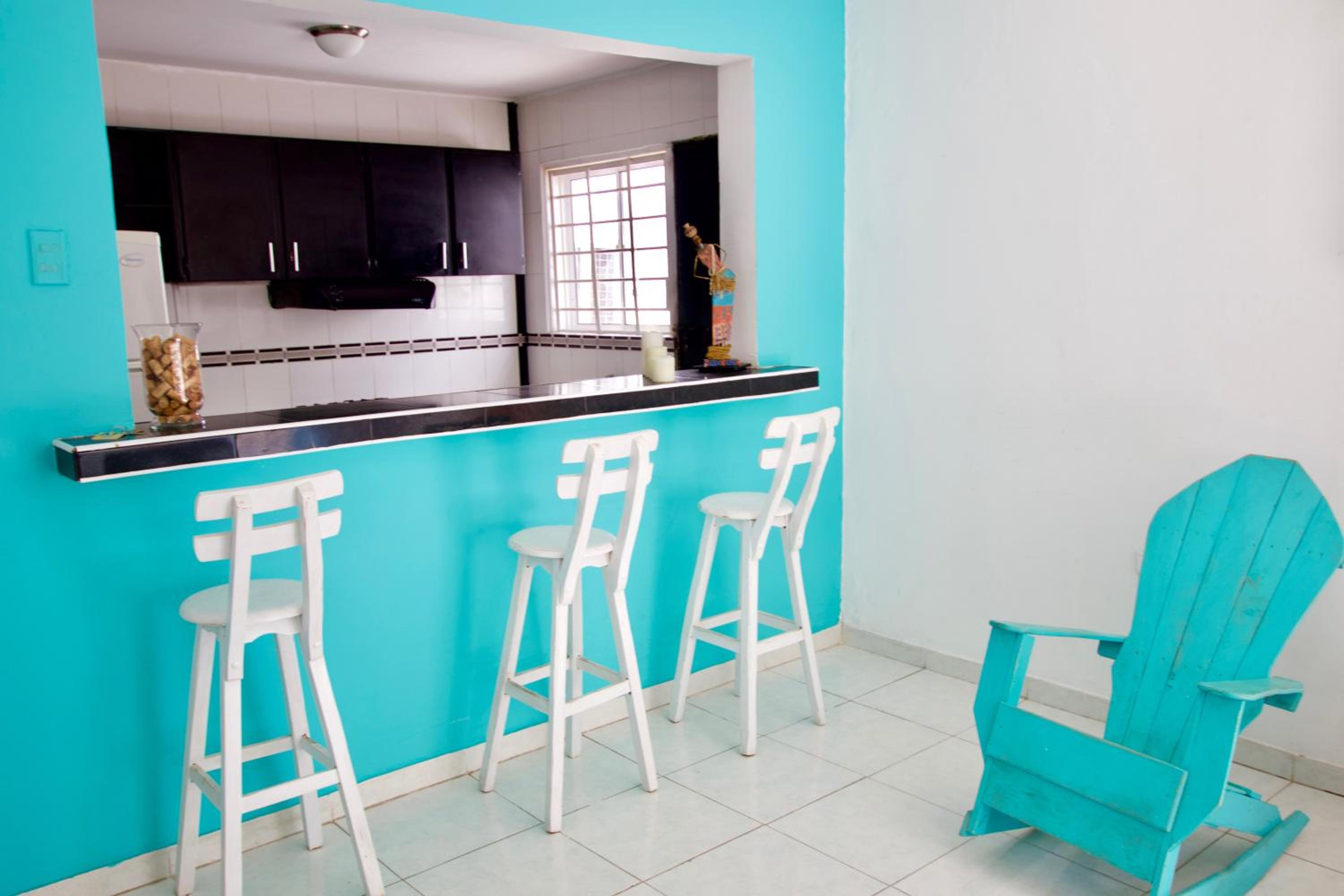 QuillaHost Tropical Apartment