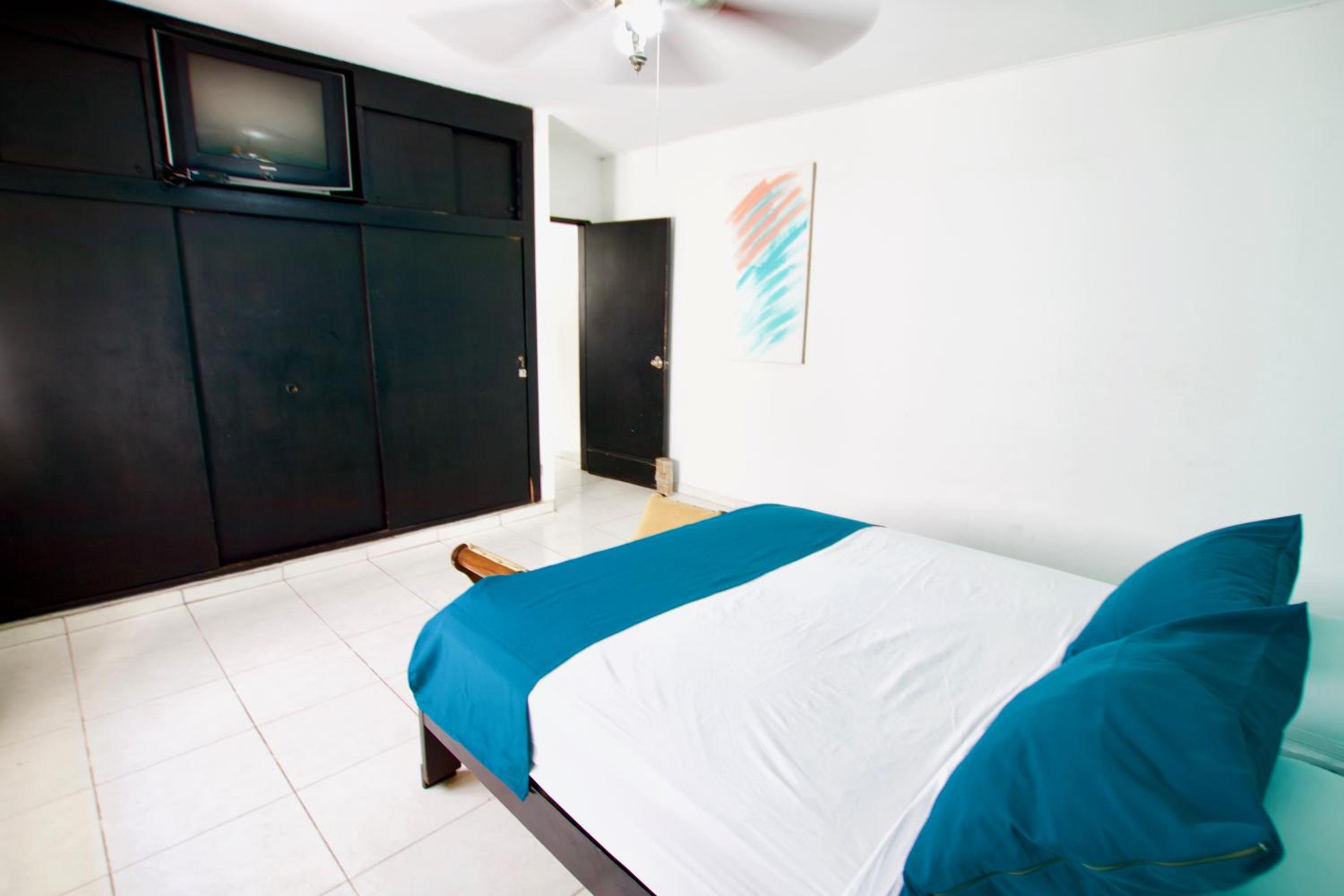 QuillaHost Tropical Apartment
