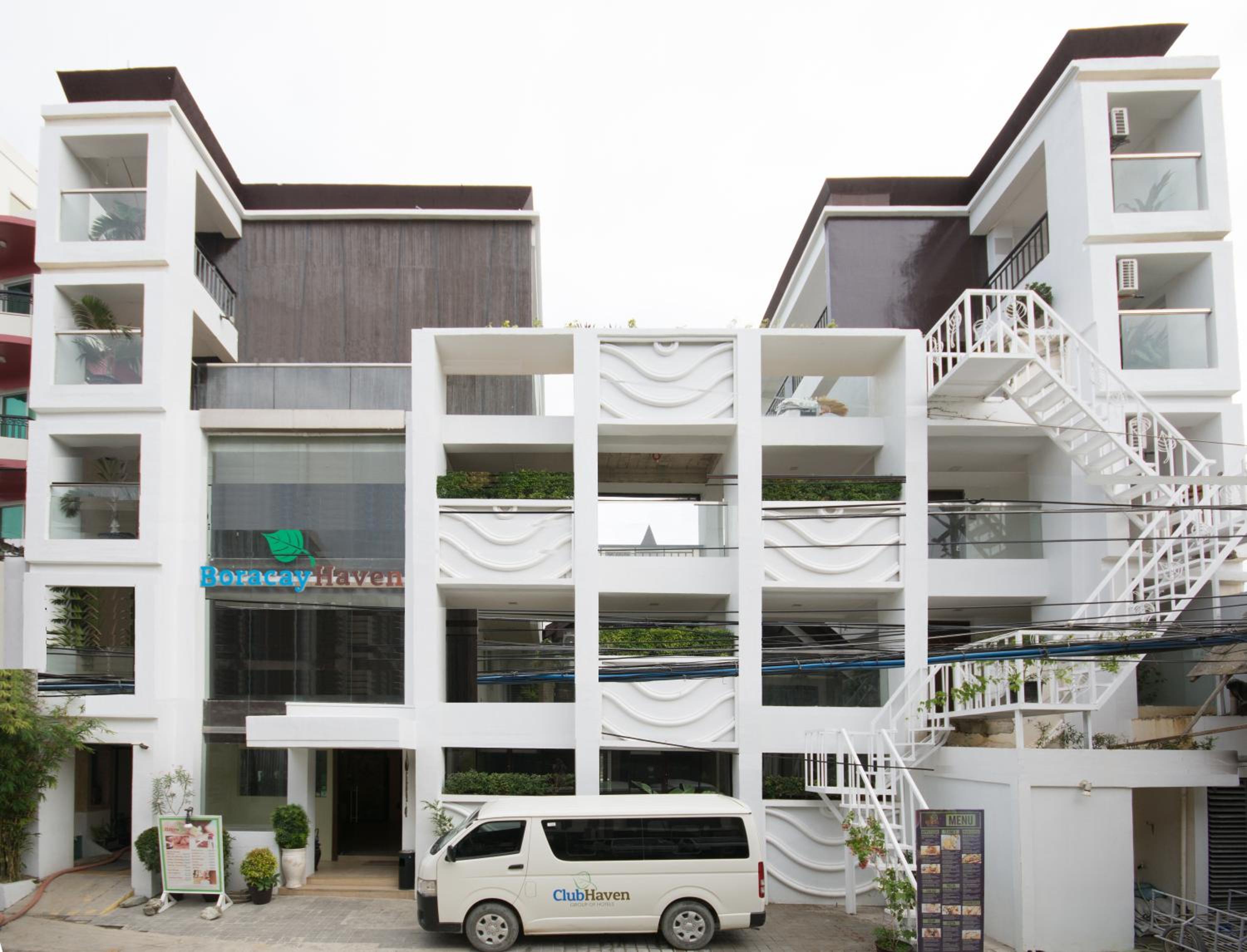 Hotel Boracay Haven Resort - Image 1