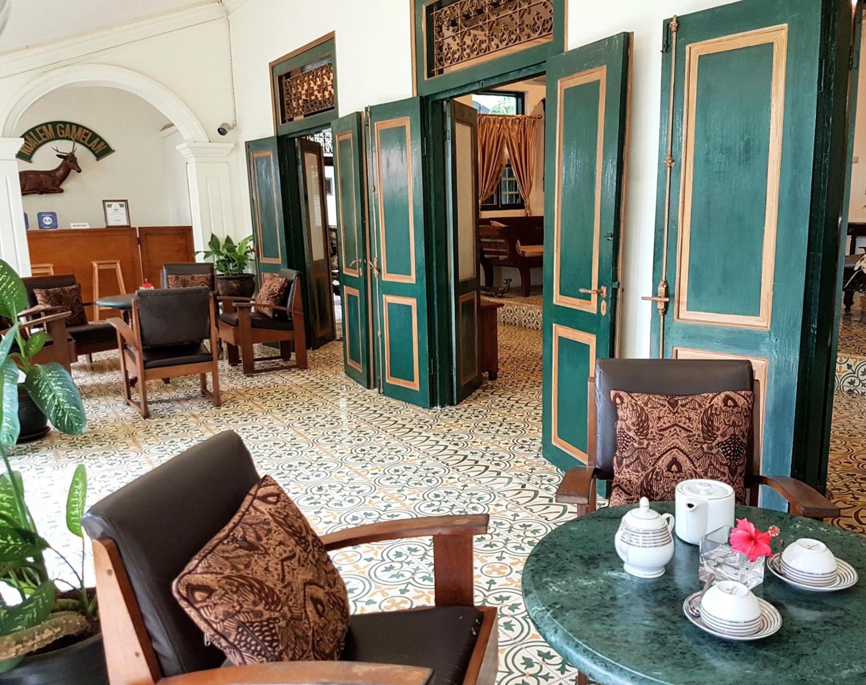 lounge